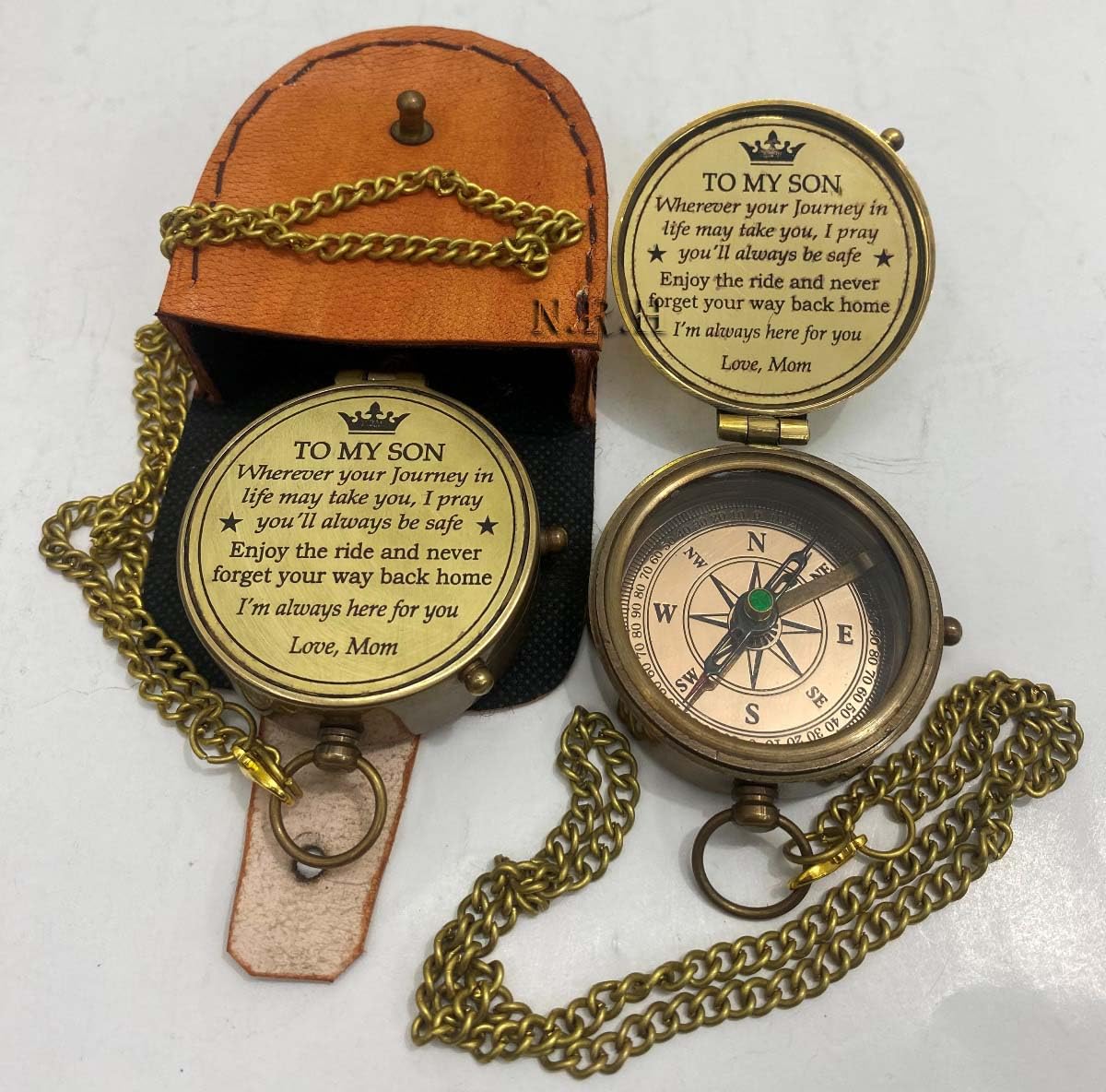 Bussola tascabile in ottone con incisione da 5,1 cm, con catena e custodia in pelle marrone, regalo per mio figlio, regalo per papà o mamma, regalo per ogni occasione