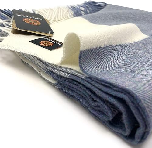 Vista 3 de Manta de alpaca Cheeky Checks 100% lana de alpaca bebé 6.6 pies de largo x 4.25 pies de ancho hipoalergénica, suave y acogedora (fin de viaje)