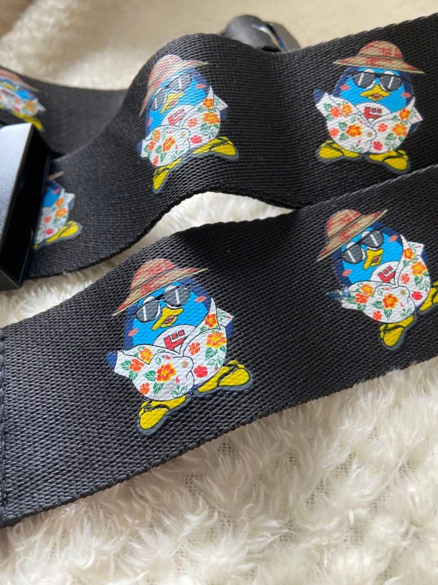 Amazon.co.jp: レア ドンキ ドンペン ハワイ限定スーツケース ベルト