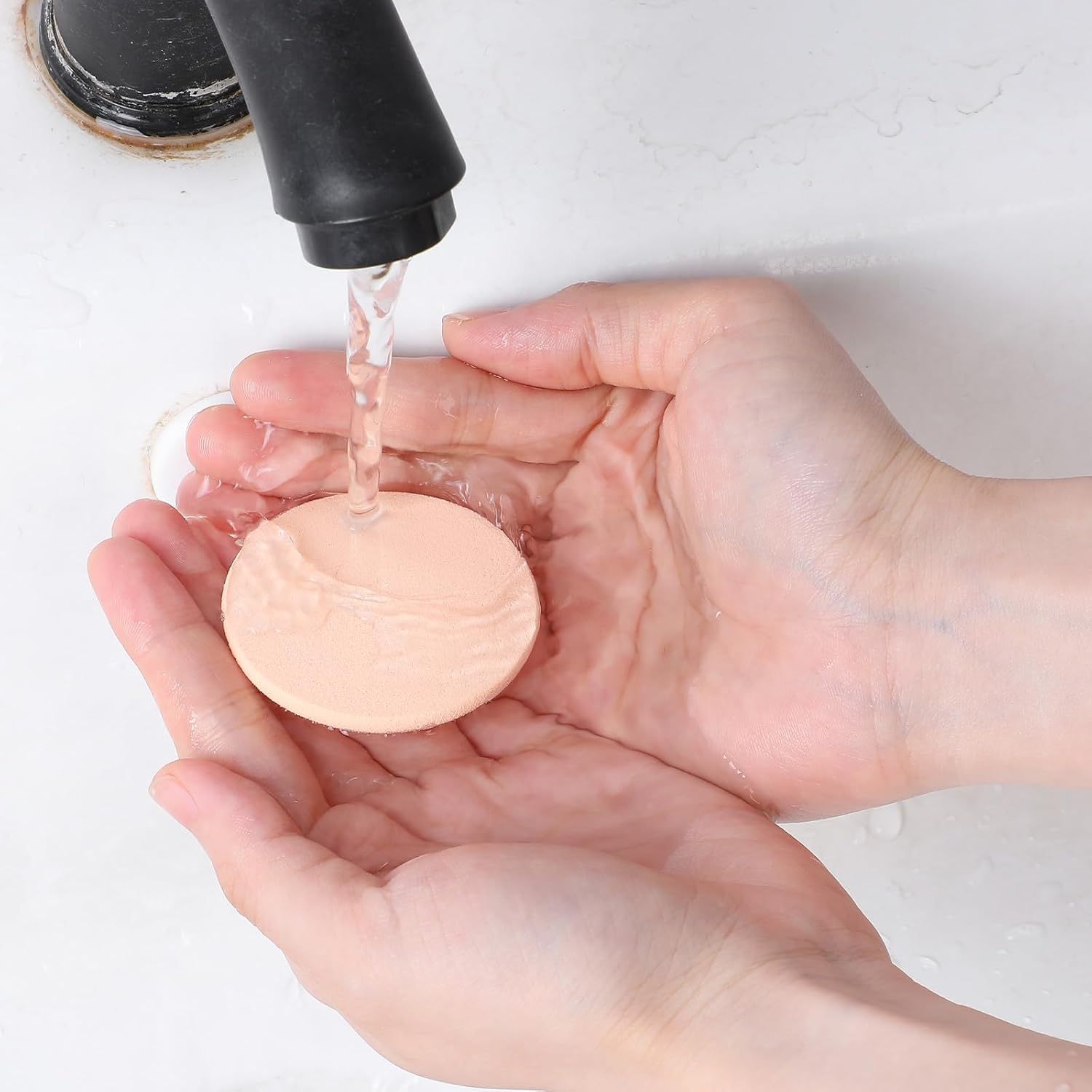 4Pcs Round Makeup Sponge, Shimmeroo Soft Make Up Sponges for Face with Case,Foundation Sponges Cushion Foundation Puff,Reusable Makeups Applicator Sponge for Natural and Easy Makeup for Liquid