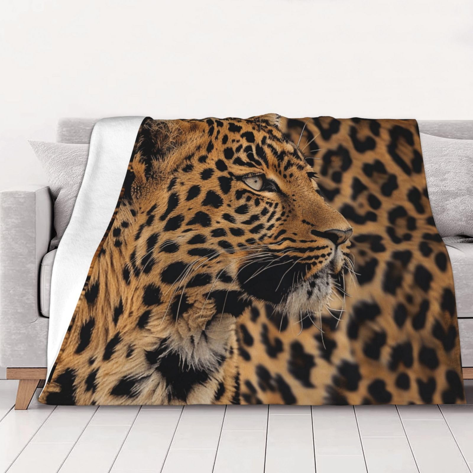 AUBKFELD Wild Leopard Animal Printed Flannel Blanket 102x76 CM, Soft & Warm Throw Blanket for Sofa/Couch/Bed/Car, Gifts for Audlts Women Men
