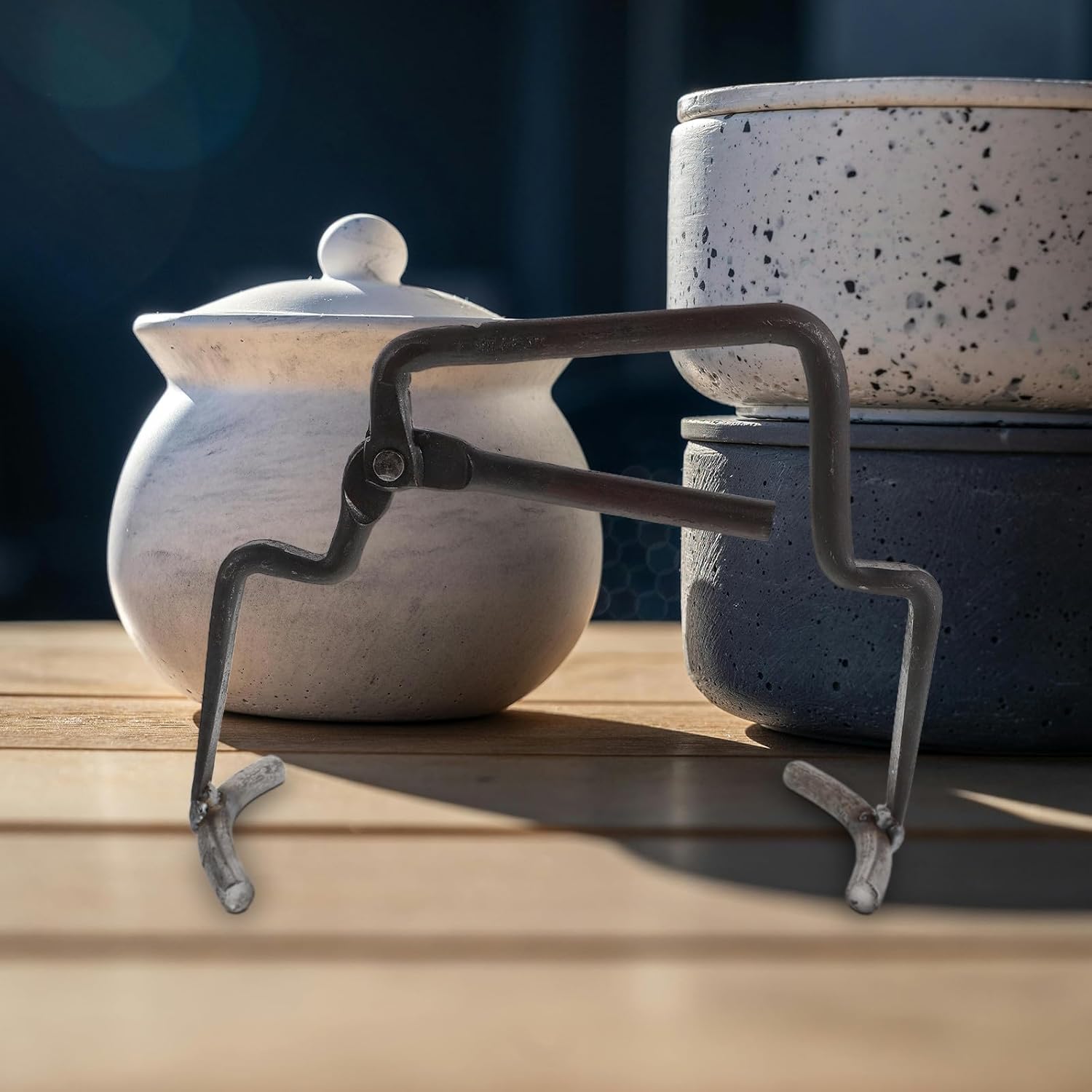 Iron Pot Lifter Tongs Pot Clip Heat Resistant Metal Cooking Clamp for 18cm and Jars Kitchen Accessory for Safe Hot Cookware Handling