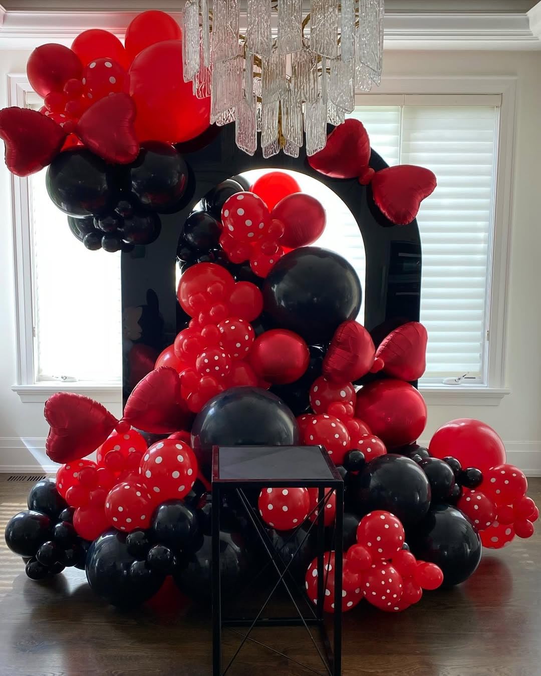Girlanda z czerwonymi i czarnymi balonami, zestaw z gwiazdami, 200 szt., 10, 12, 18, 56 cm, balony z konfetti na ukończenie szkoły, urodziny, rocznicę, grill, kasyno, Nowy Rok, studniówkę