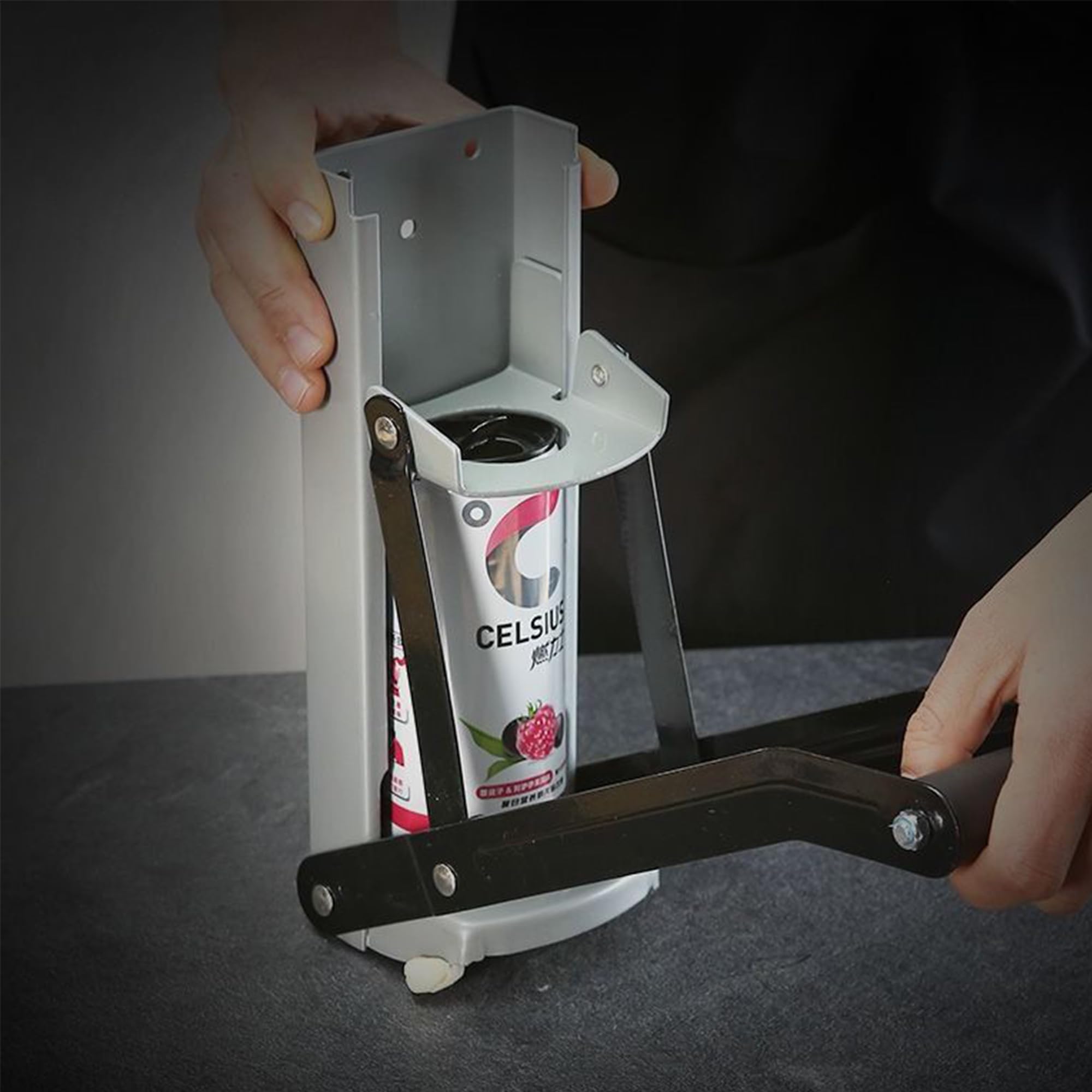 Dosenbrecher, Handbetriebene Dosenbrecher zum Recycling, Dosenbrecher Abflachen Dosen, Flaschen, kommt mit Stopper Bar, Hardware Metall Soda Bier Smasher Dosen und Flaschen