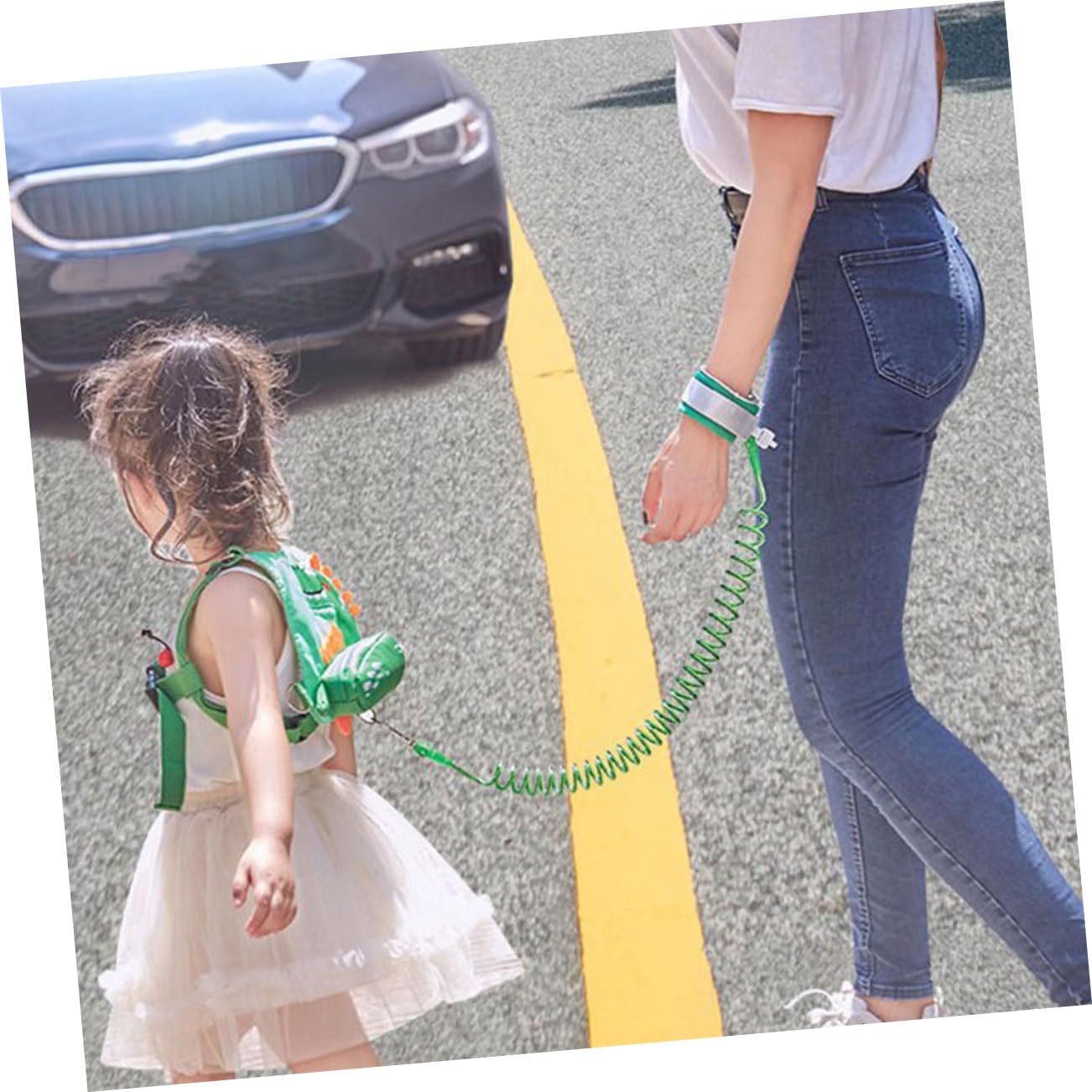 1Set Dinosaur Pattern Safety Leash Harness with Lost Wrist Strap for Boys Walking Assistant for Outdoor Activities