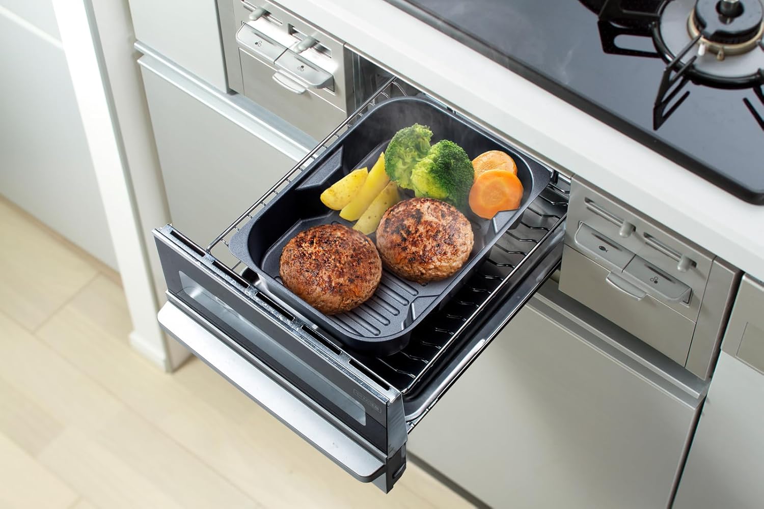 Ishigaki Grill Pan, Grill Meijin + Deep Plate, Black, Approx. Width 7.1 x Depth 9.6 x Height 1.8 inches (18 x 24.5 x 4.5 cm), Steel, Oven, IH, Gas Stoves, Dishwasher Safe