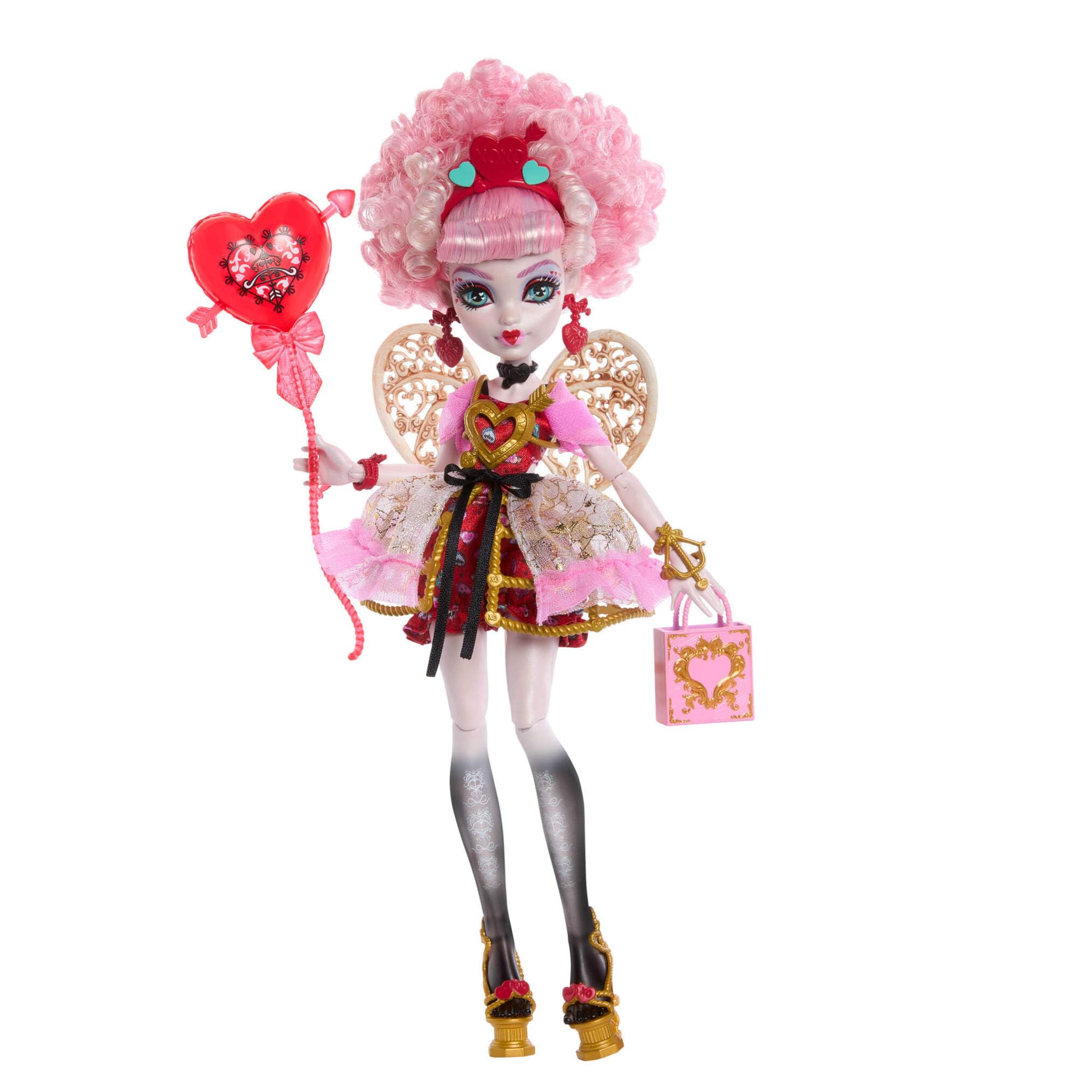 Monster High Cumplespantos Cupid Asteria Muñeca con vestido de fiesta rosa y rojo, y accesorios temáticos como una invitación, un globo, un regalo, un abanico y mucho más, JBG77