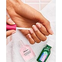 Vista 9 de Sally Hansen Nail Treatment Advanced Hard as Nails™ Clear Nail Strengthener Fortified with Retinol & Nylon Strengthens & Nourishes Weak Nails