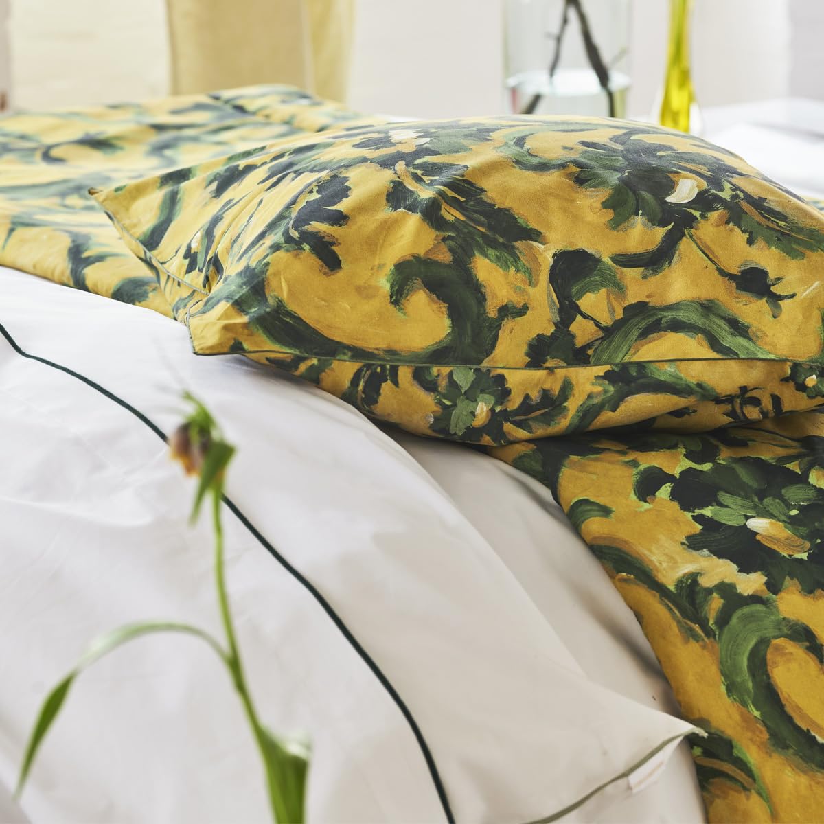 Federa Cuscino Designers Guild In Percalle Di Cotone, Motivo Guerbois Damascato Giallo E Verde, 60x60 Cm