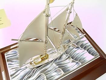 工芸品 SILVER YACHT 985 TAKEHIKO 工芸品 SILVER YACHT 985 TAKEHIKO A Sailing Yacht model of 985 Pure