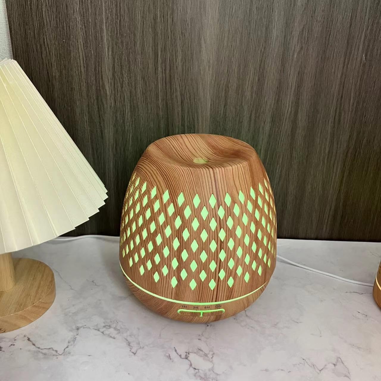 Essential Oil Diffuser, Aromatherapy Diffuser 500ml with Remote Control, 4 Timer & Auto-Off Safety Switch, 7 Color LED Lights Mode, 10 Hours Quiet Humidifier for Bedroom, Office & Home (E.Light Woody)