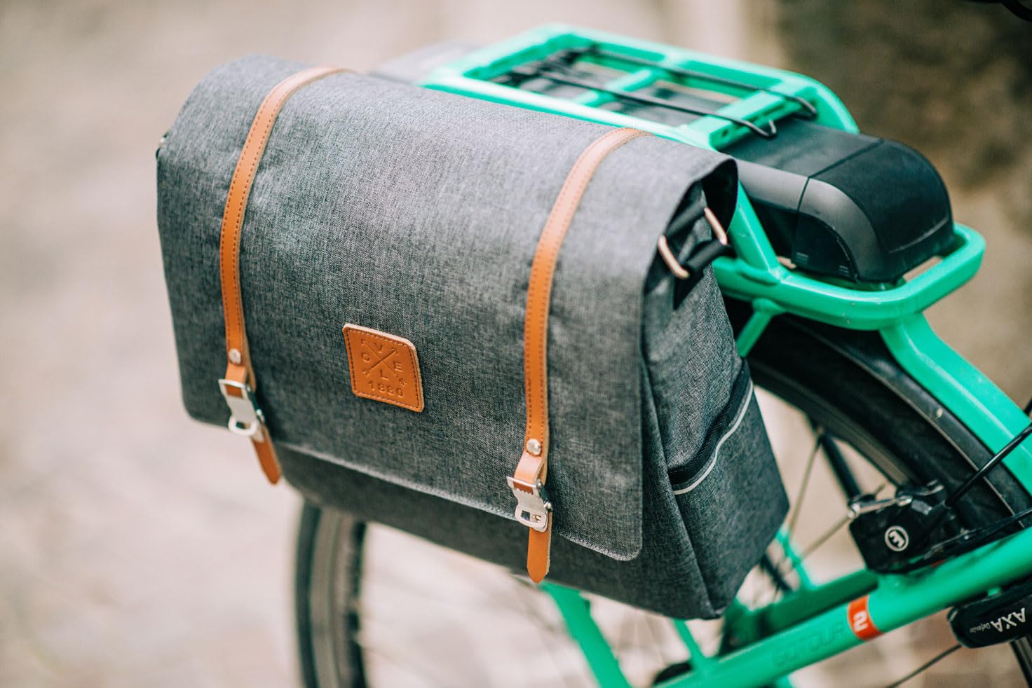 ZEFAL BORSA URBAN MESSENGER 11 L C/ATT AL PORTAPAC