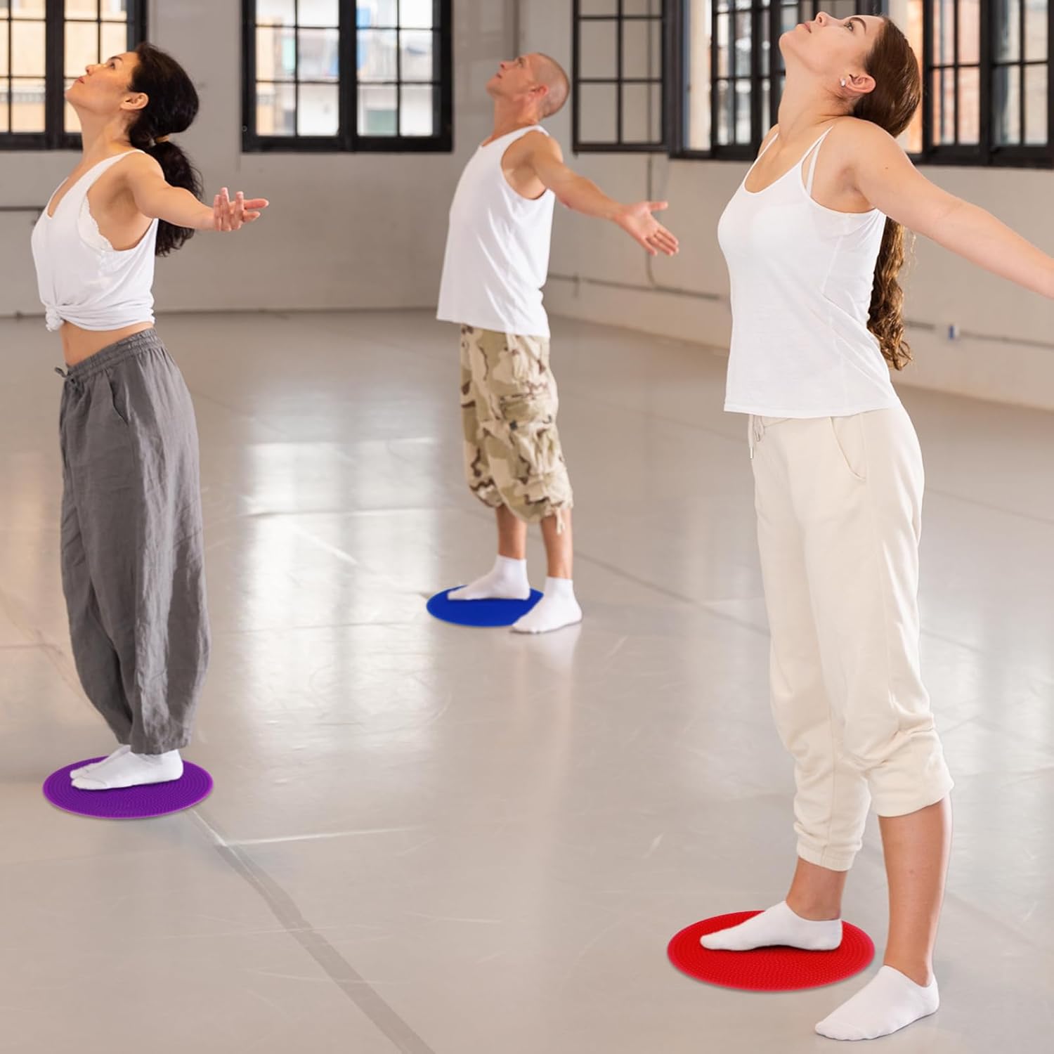 Tinideya TPE Floor Spot Markers Dots for Gym Flat Non Slip Spot Marker Dance Dot for Gym Sports Soccer Basketball Agility Training Field Marking Equipment