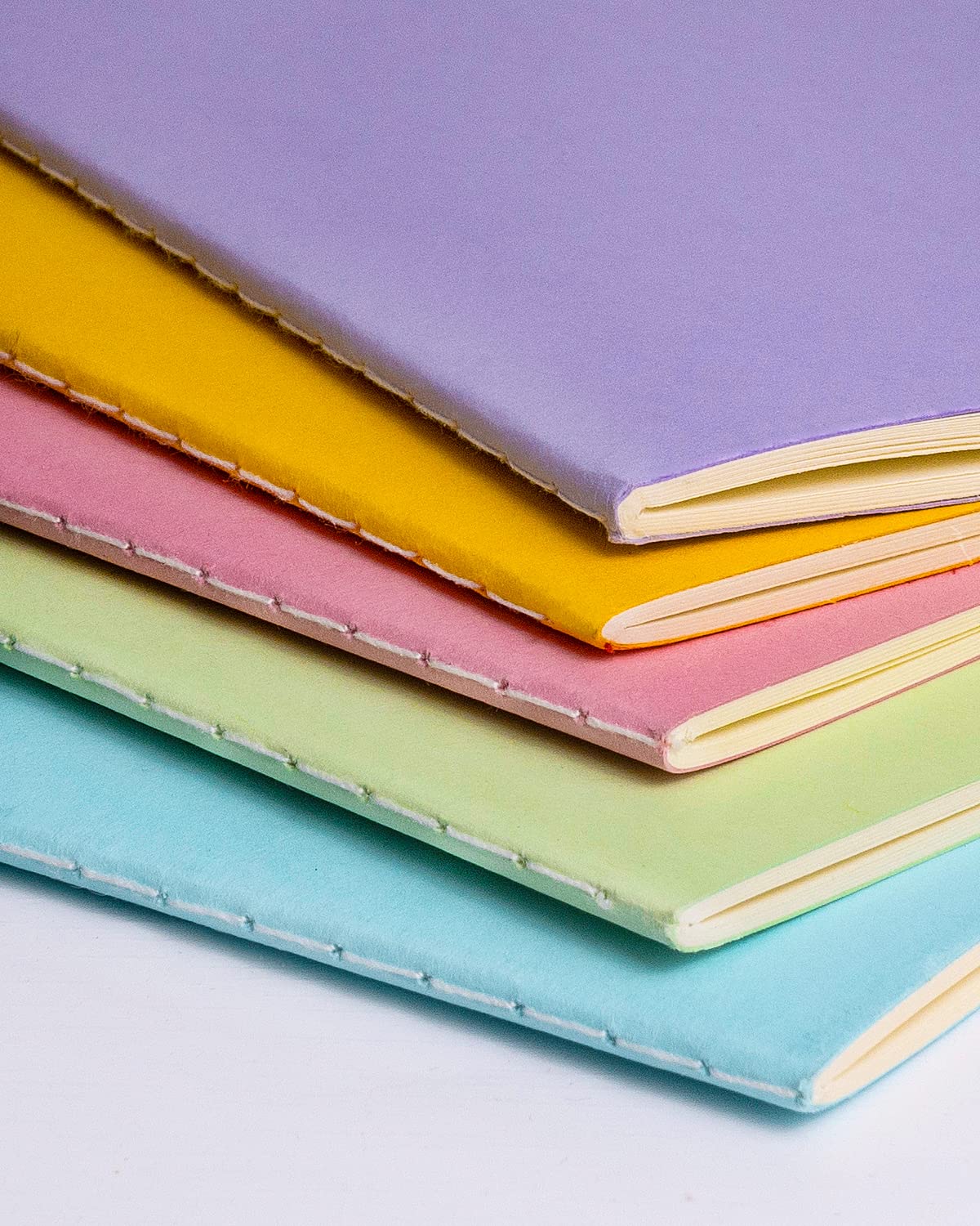 Gwybkq Piccoli quaderni vuoti, confezione da 60 mini quaderni tascabili, con copertina colorata, per bambini, 30 fogli/60 pagine