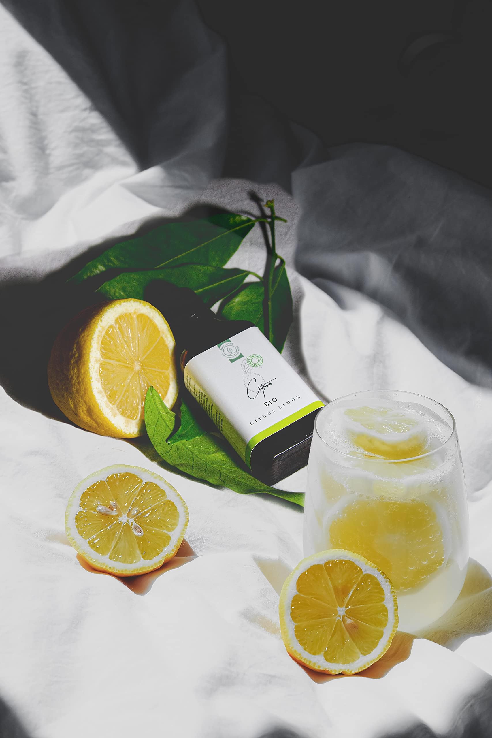 50ml Olio Essenziale di Limone BIO (Citrus limon Osbeck) - Coltivato in Italia - 100% Puro, Naturale e Biologico - Olio essenziale di Limone per Consumo, Cucina, Diffusore, Pulizia - Grado alimentare