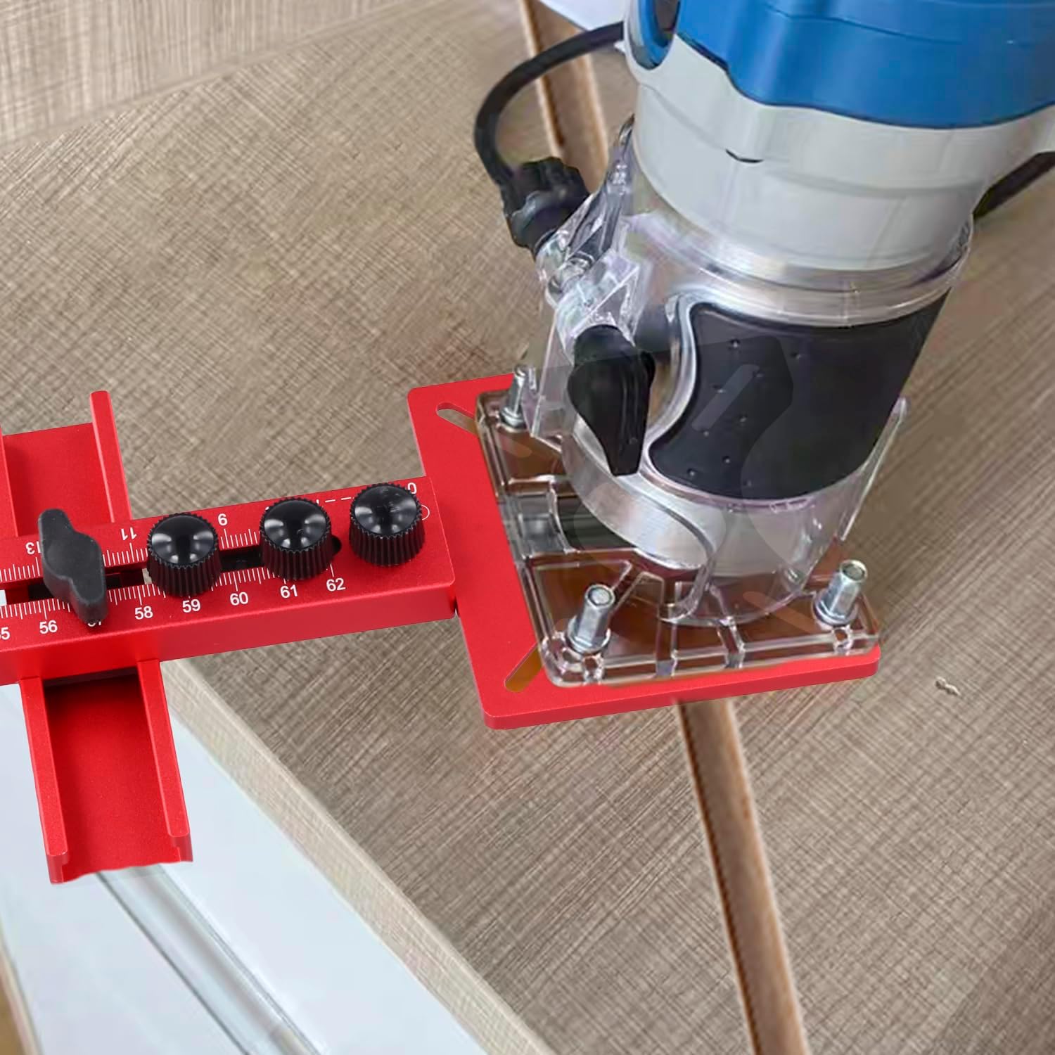 The QWORK milling compass attached to the base of a router, ready for operation on a wooden surface.