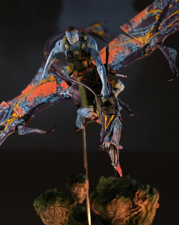 McFarlane Toys- Avatar: The Way of Water Recom Quaritch & RDA Banshee 7in Scale Deluxe 2 Pack Gold Label by McFarlane Toys - Image 3
