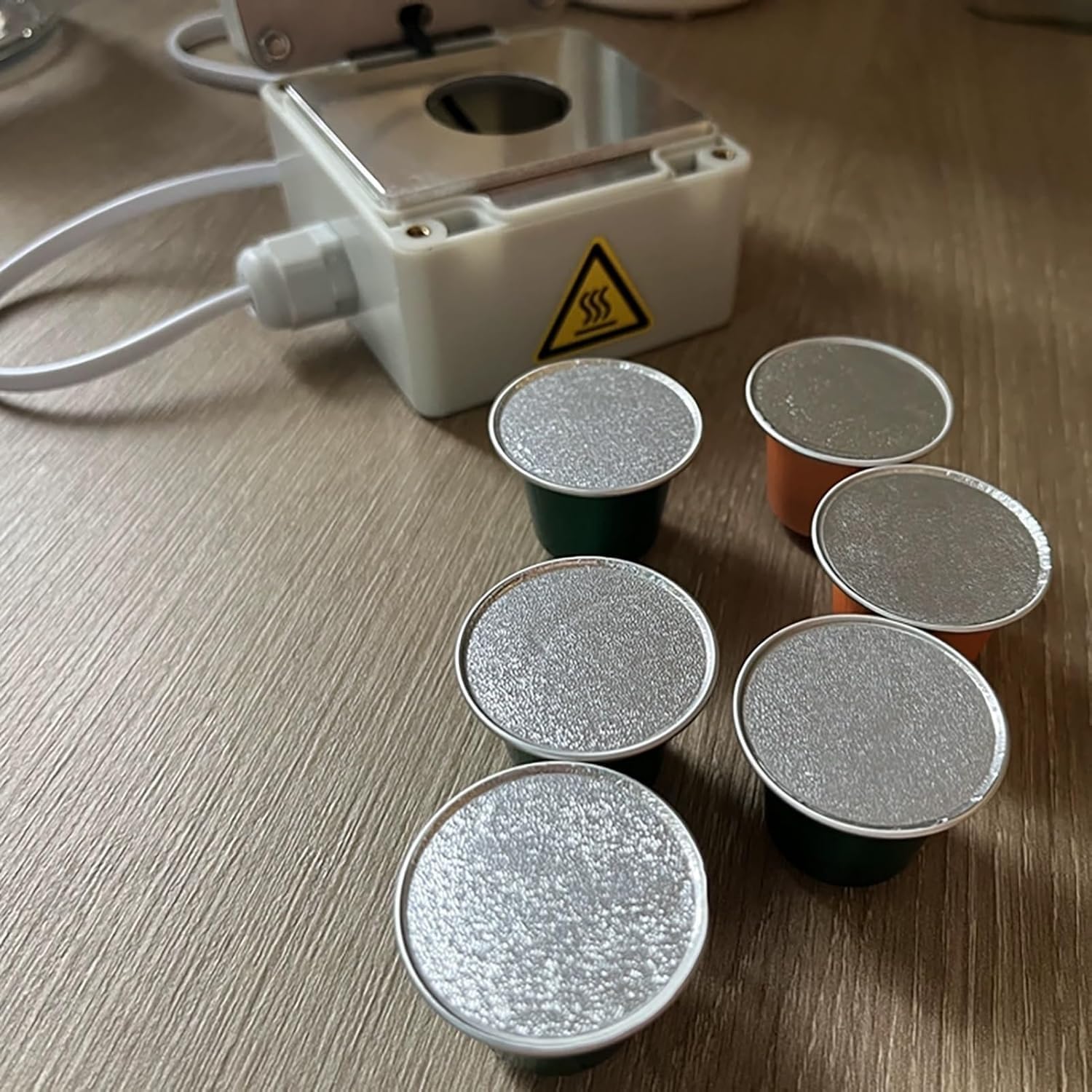 Elektromaszyna do uszczelniania kapsułek kawowych, 50 mm przenośna maszyna do uszczelniania kapsułek kawowych z aluminiowej folii, uszczelniacz kapsułek kawowych do zamykania i nakręcania.