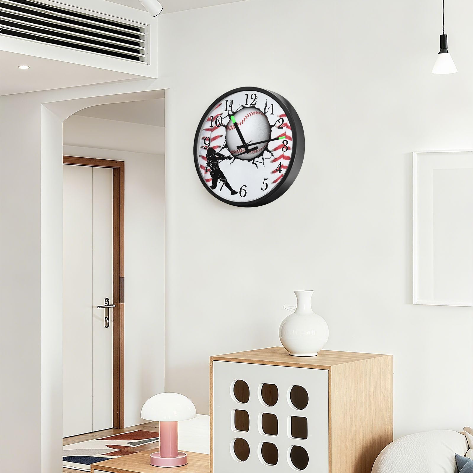 Mnsruu Reloj de pared luminoso para tenis, sóftbol, béisbol, dormitorio, funciona con pilas, silencioso, brilla en la oscuridad, para sala de estar, cocina, 12 pulgadas