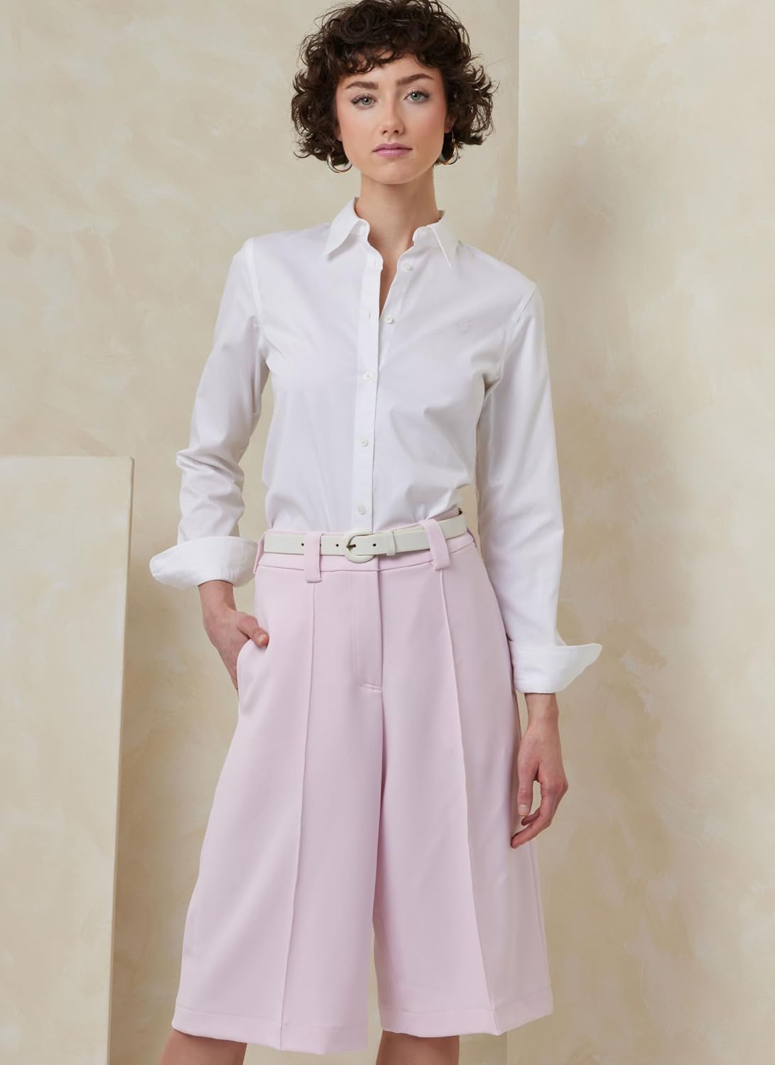 Vogue V2115Y5 Misses' Wide Leg Shorts Sewing Pattern Packet, Design Code V2115, Sizes 18-20-22-24-26