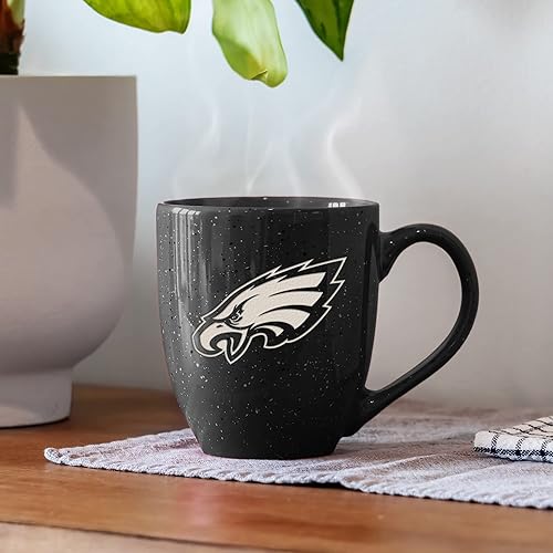 Miniatura 339 de Rico Industries, NFL Football - Taza de café de 16 oz de cerámica moteada, grabada con láser y de color de los equipos de fútbol americano de la NFL