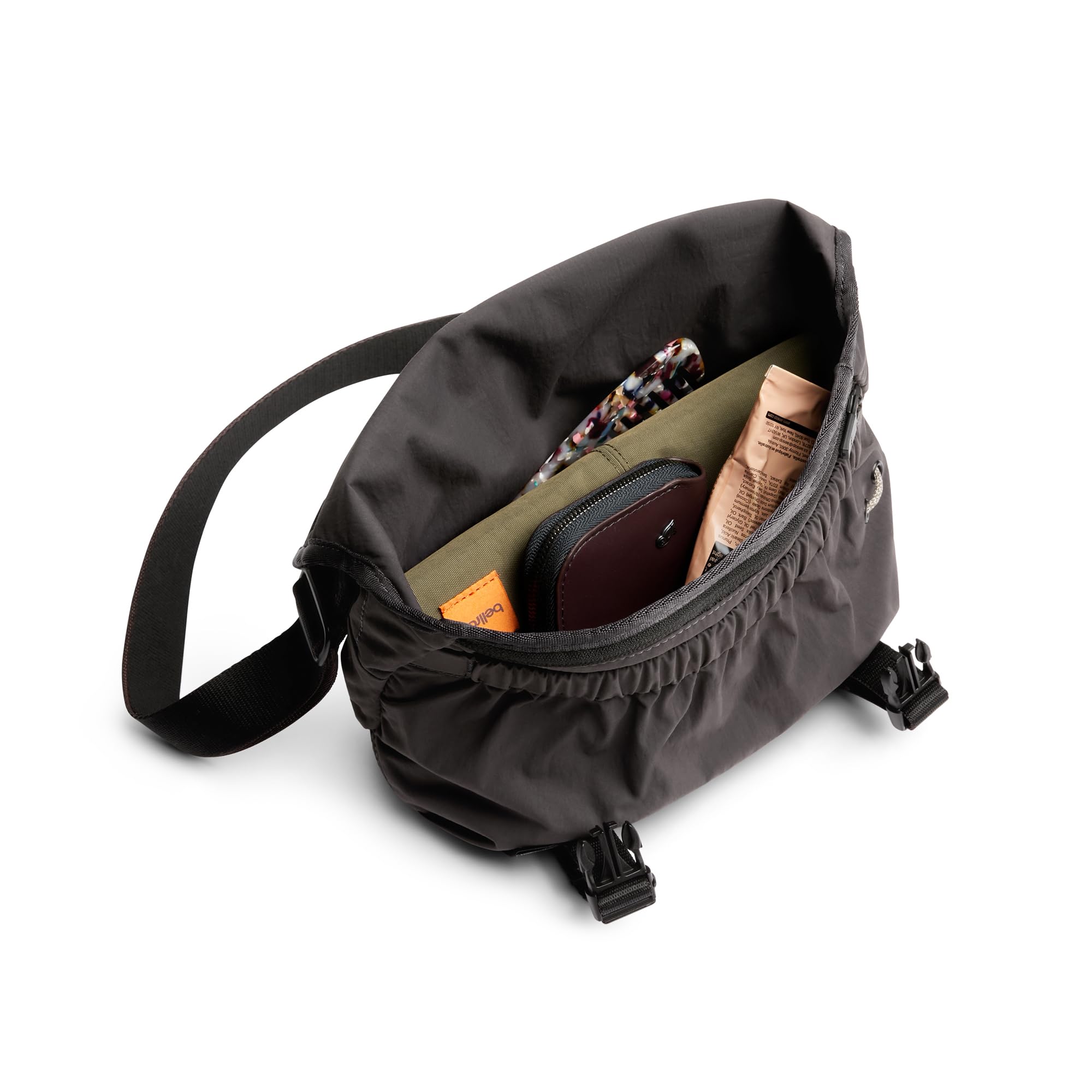 Bellroy Cinch Mini Messenger (borsa a tracolla leggera da 6 litri, tessuto resistente all'acqua, organizzazione senza sforzo) - Charcoal