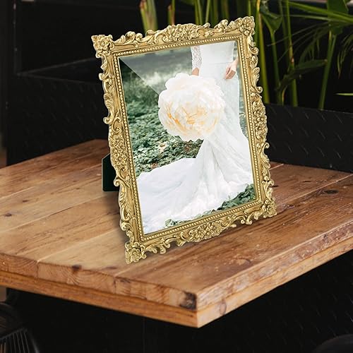 Vista 16 de GUOER Portarretratos vintage de 5 x 7 pulgadas con frente de cristal, marco antiguo para colgar en la pared de mesa (5 x 7 pulgadas, dorado claro)