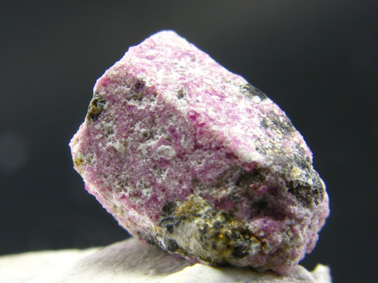 Rare Gem Bixbite Red Emerald Beryl Crystal From Utah USA - 5.75 Carats