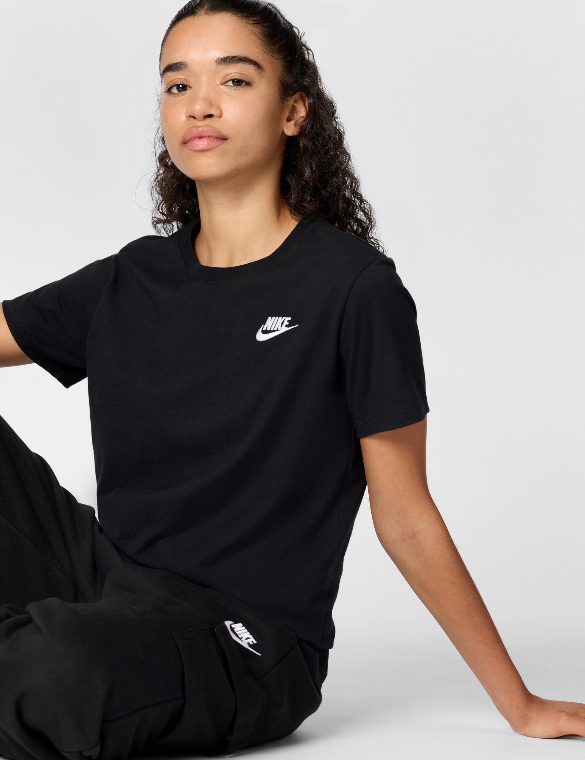 Nike Sportswear Club Short Sleeve T-Shirts ET T-Shirts Femme (Lot de 1)