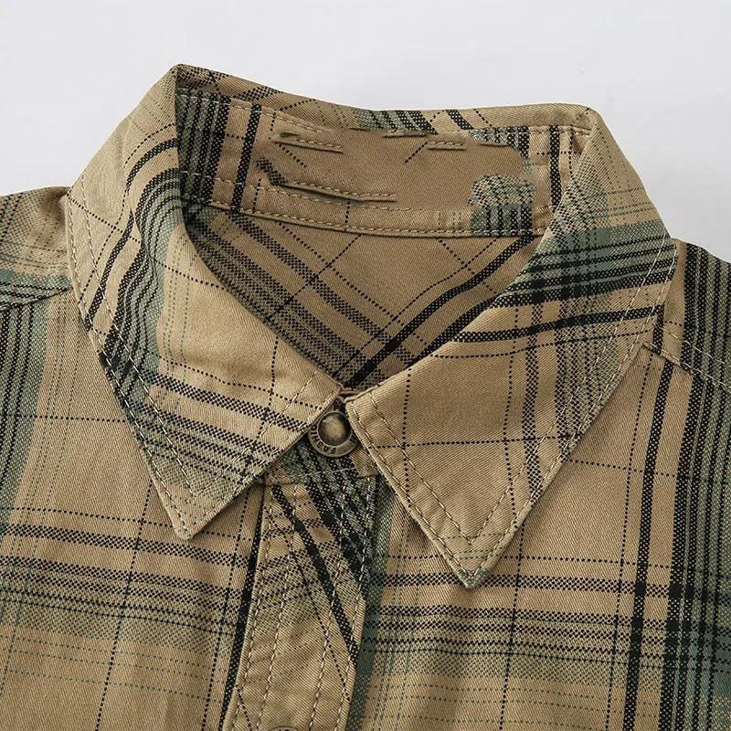 Men's Plaid Work Shirt: A Multi-Pocket, Utility Cotton Top for Outdoor Use2