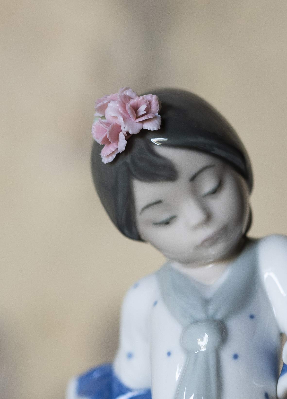 Amazon.com: LLADRÓ Juanita Flamenco Dancer Girl Figurine. Blue