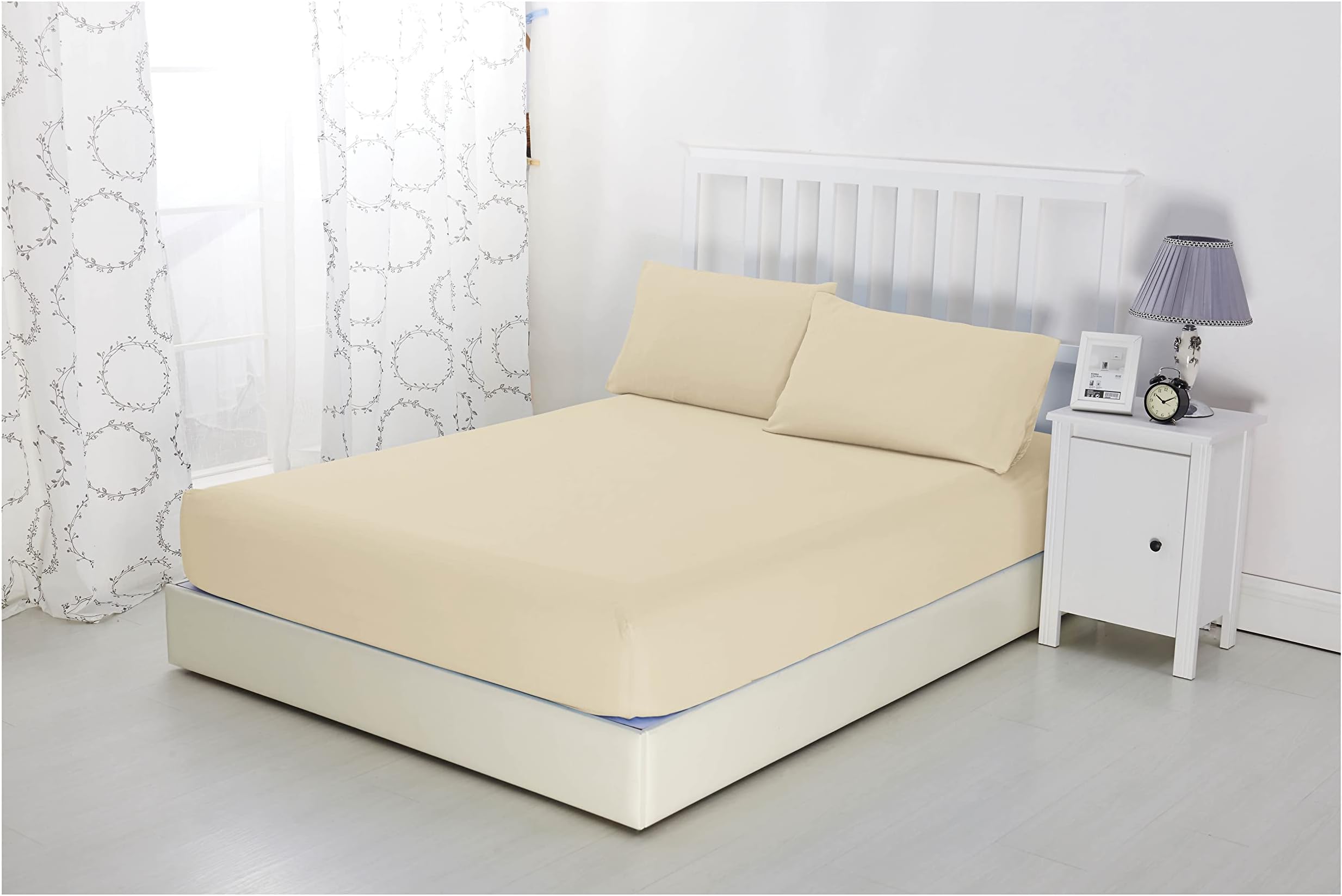 Sonia Moer Super Soft Brushed Microfibre Fitted Sheet - Non Iron Breathable Hypoallergenic Bottom Sheet with Strong Elastic Hem- King/Cream