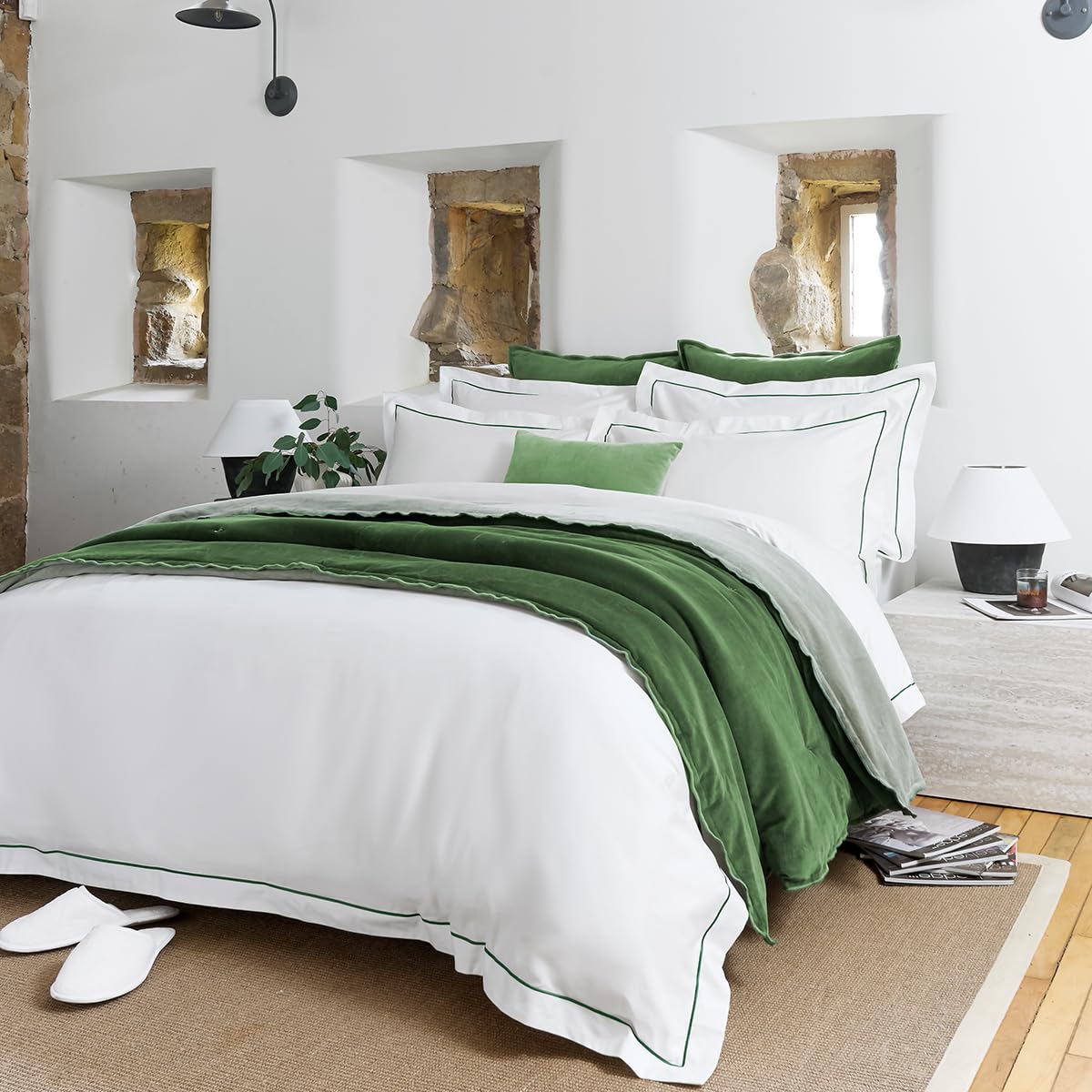 Christy Premium Sateen Super King Duvet Set | 500 Thread Count | Timeless Design | Super Soft and Silky Finish | Green