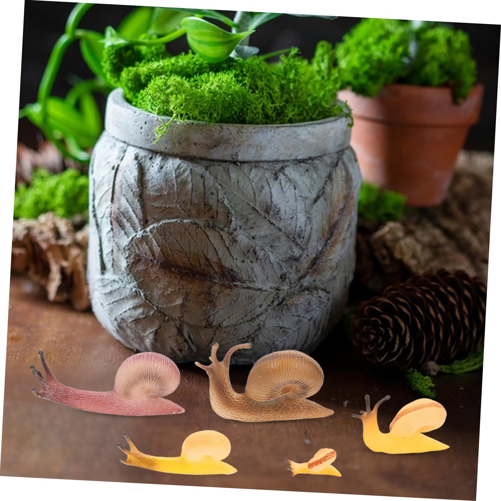 5 Pezzi Figurine Animali Lumaca, Simulation Animal Figure Realistica, Plastico, Decorativa, per Balcone e Giardino, per Bambini
