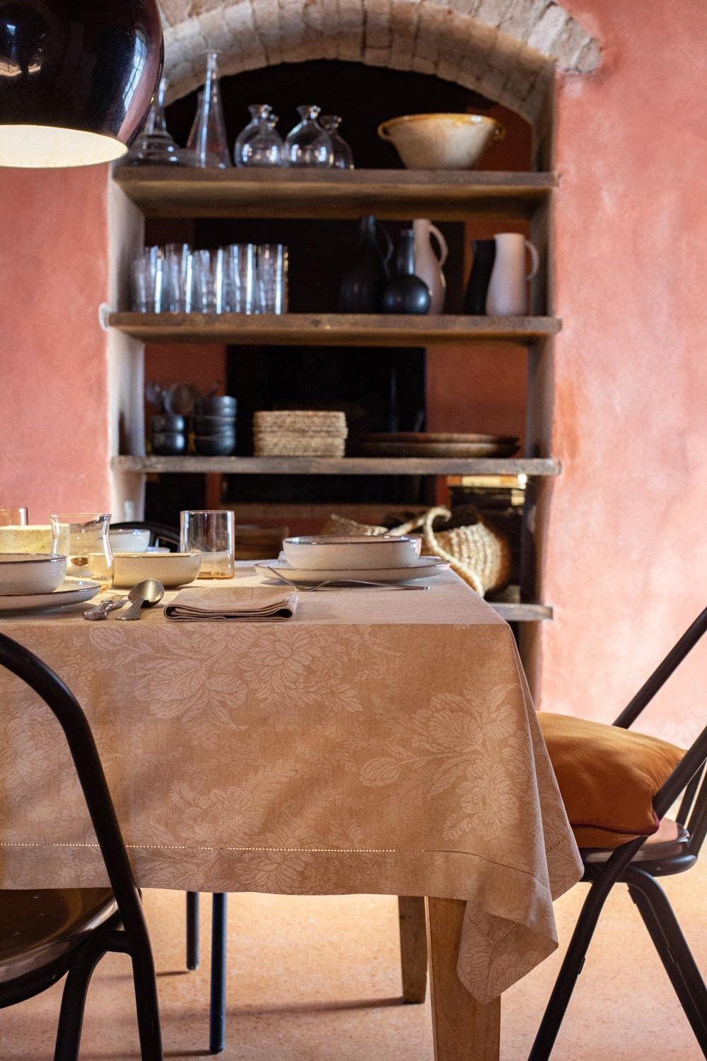 Bassetti Jaquard Tischdecke Oristano 41 aus 100% Baumwolle in der Farbe Beige, Maße: 140cm x 170cm, 9324533