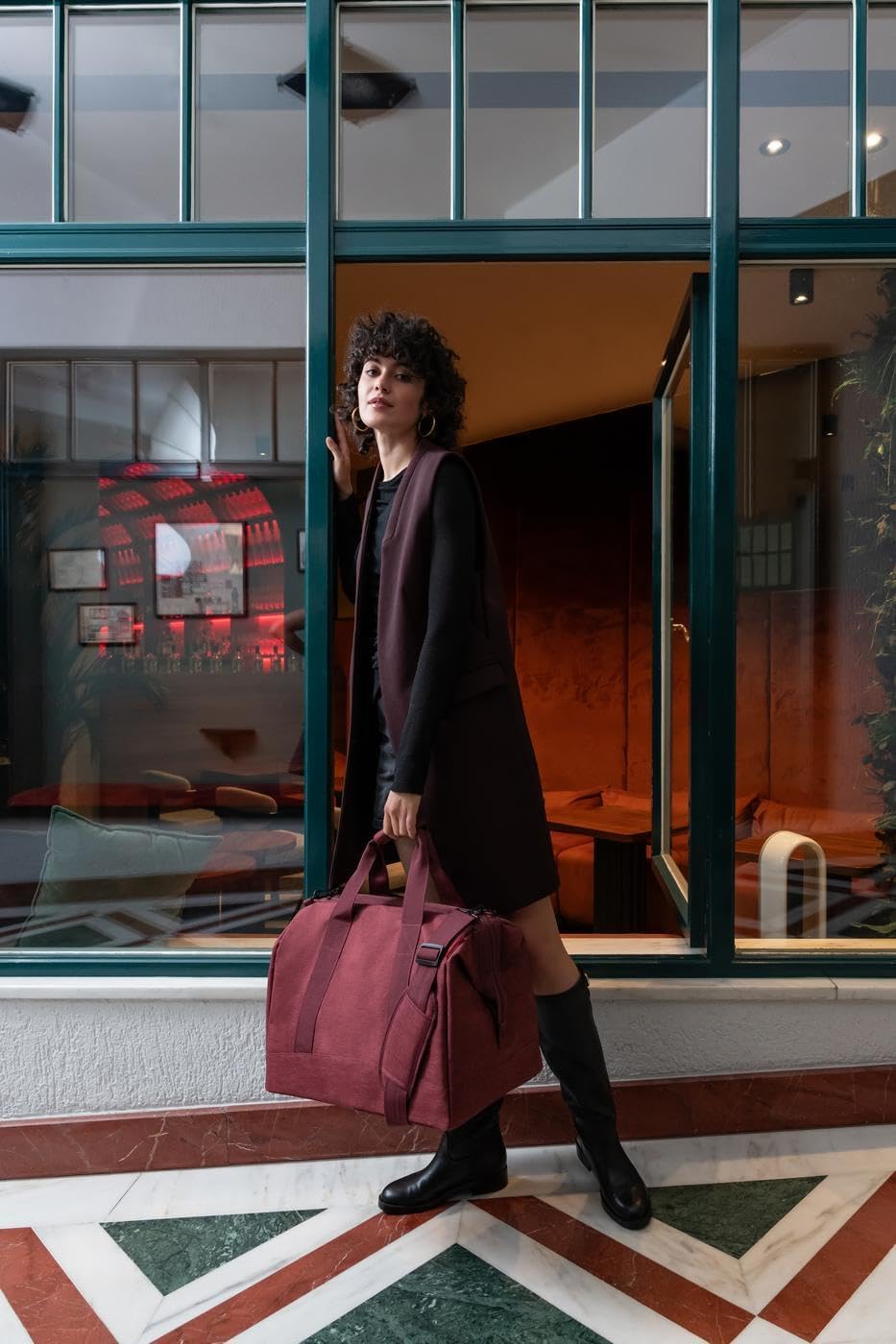 reisenthel Allrounder L - Versatile Doctor's Bag for Travel, Work or Leisure - With Functional Stylish Design, Twist Maroon, One Size