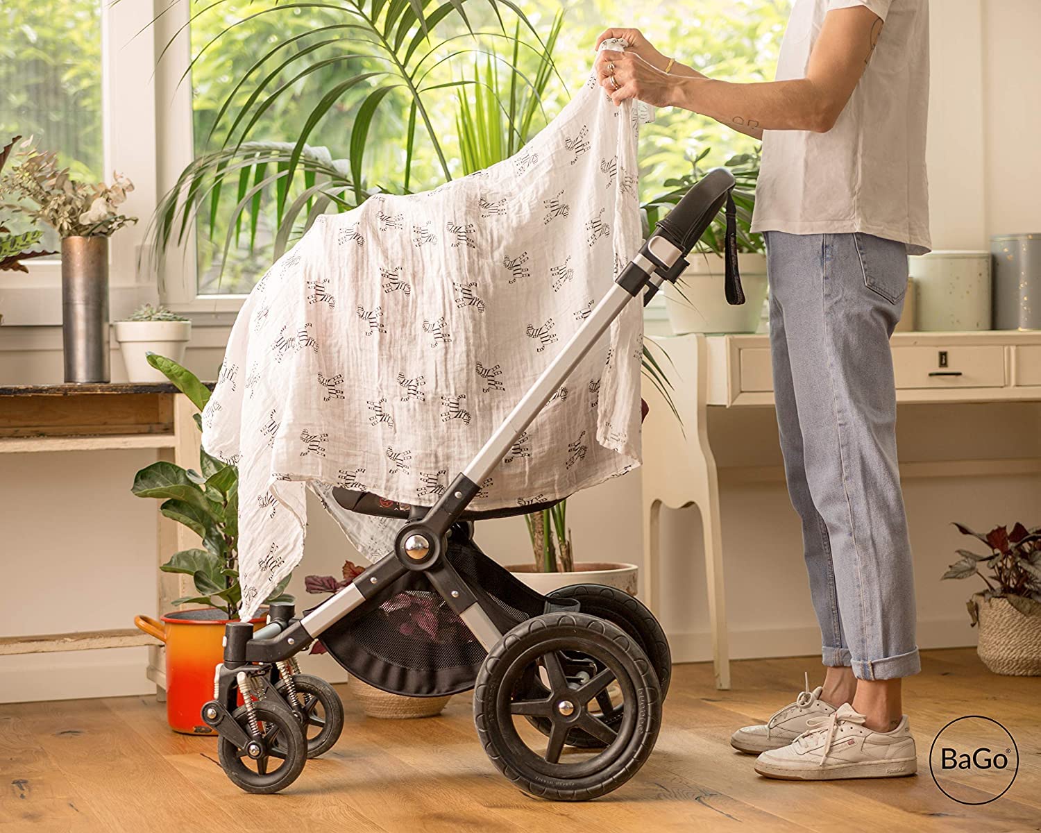 Mussole Neonato Bago® - 100% Cotone Biologico Certificato Gots - 120 X 120 - Mussola Copertina Lenzuola Culla Neonati - 2 Fantasie - Sacchetto Protettivo Da Trasporto - Regalo Bebe Per Bimba E Bimbo