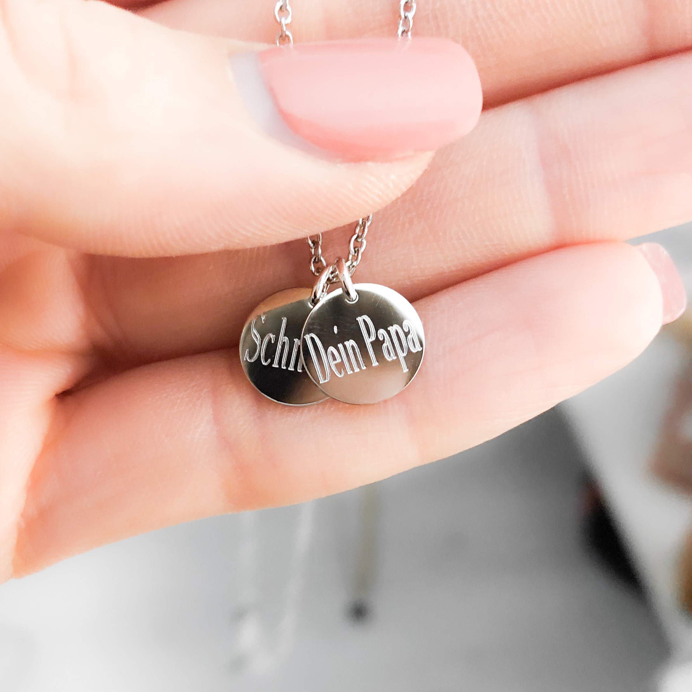 NOVA – Personalisierte Kette mit Gravur für Damen | 2x 10mm Anhänger für Namen | Geschenk für Geburtstag, Valentinstag, Muttertag, Jahrestag | Edelstahl Silber, 18K Vergoldet & Rosévergoldet | Schmuck