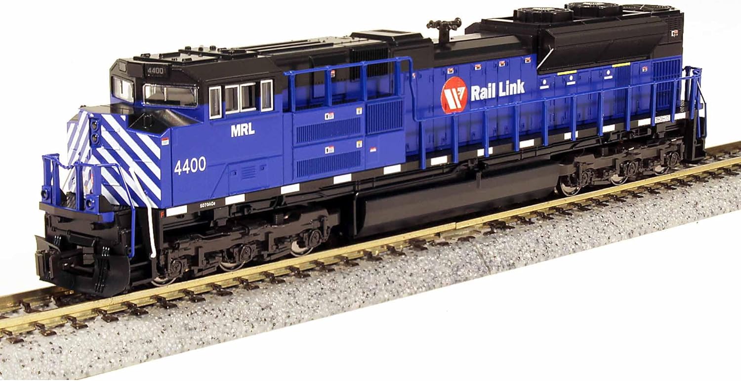 Kato 1768530 (N) SD70ACe Nose Headlights Montana Rail Link #4400