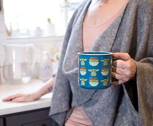 Miniatura 2 de Silver Buffalo Star Wars The Mandalorian Repeat Poses - Taza de café de cerámica estilo campista, 20 onzas Repetir Poses