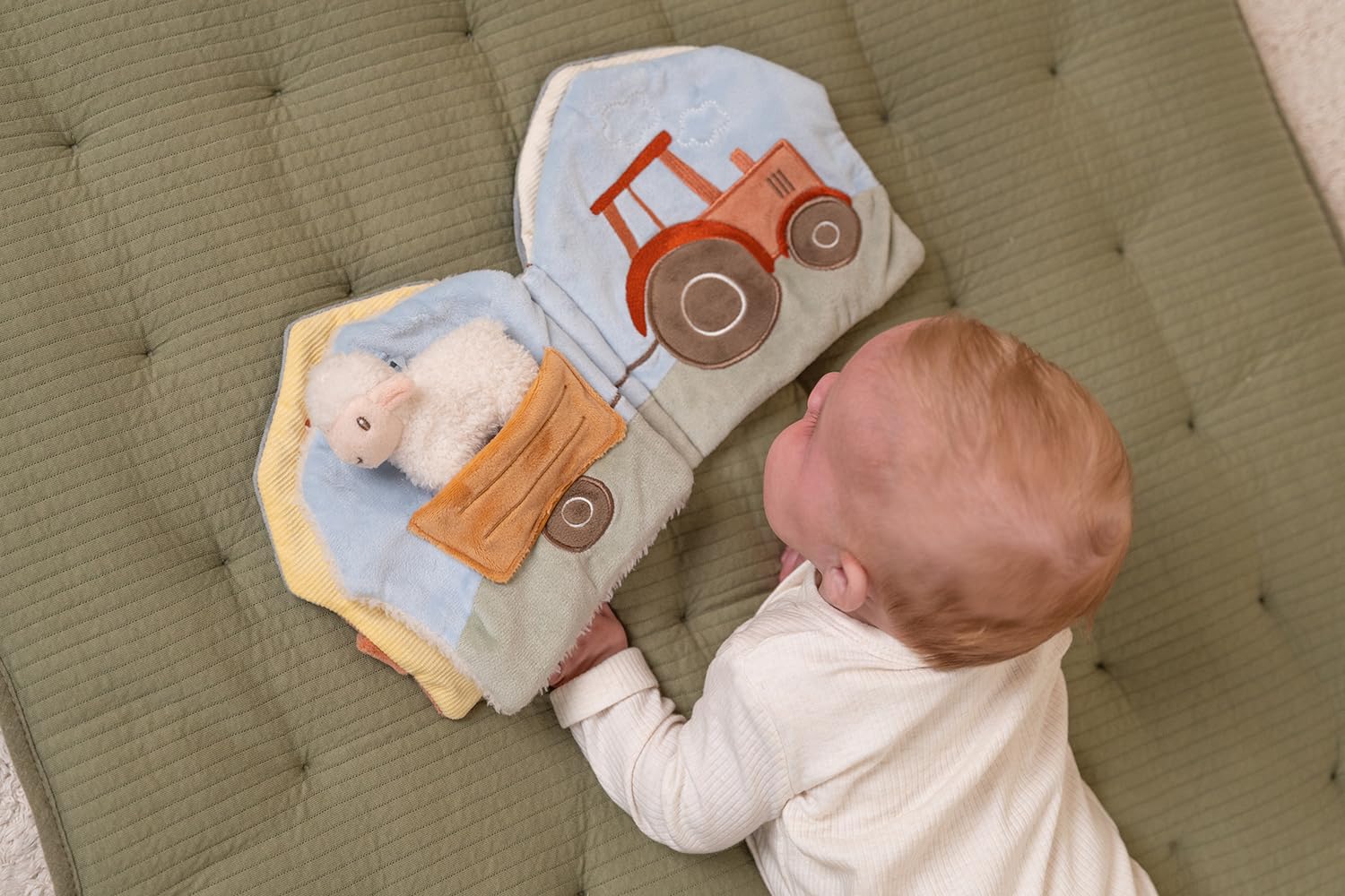 Little Dutch Fühlbuch Stoffbuch Babybuch aus weichem Stoff Aktivität, Entdecken und Knistern Bauernhaus - Little Farm