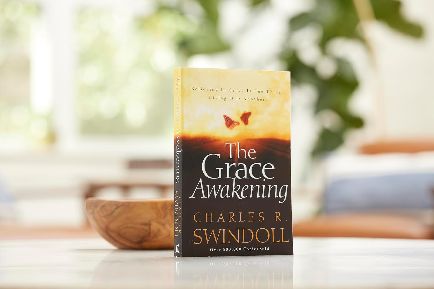 The Grace Awakening: Believing in Grace Is One Thing. Living it Is Another.