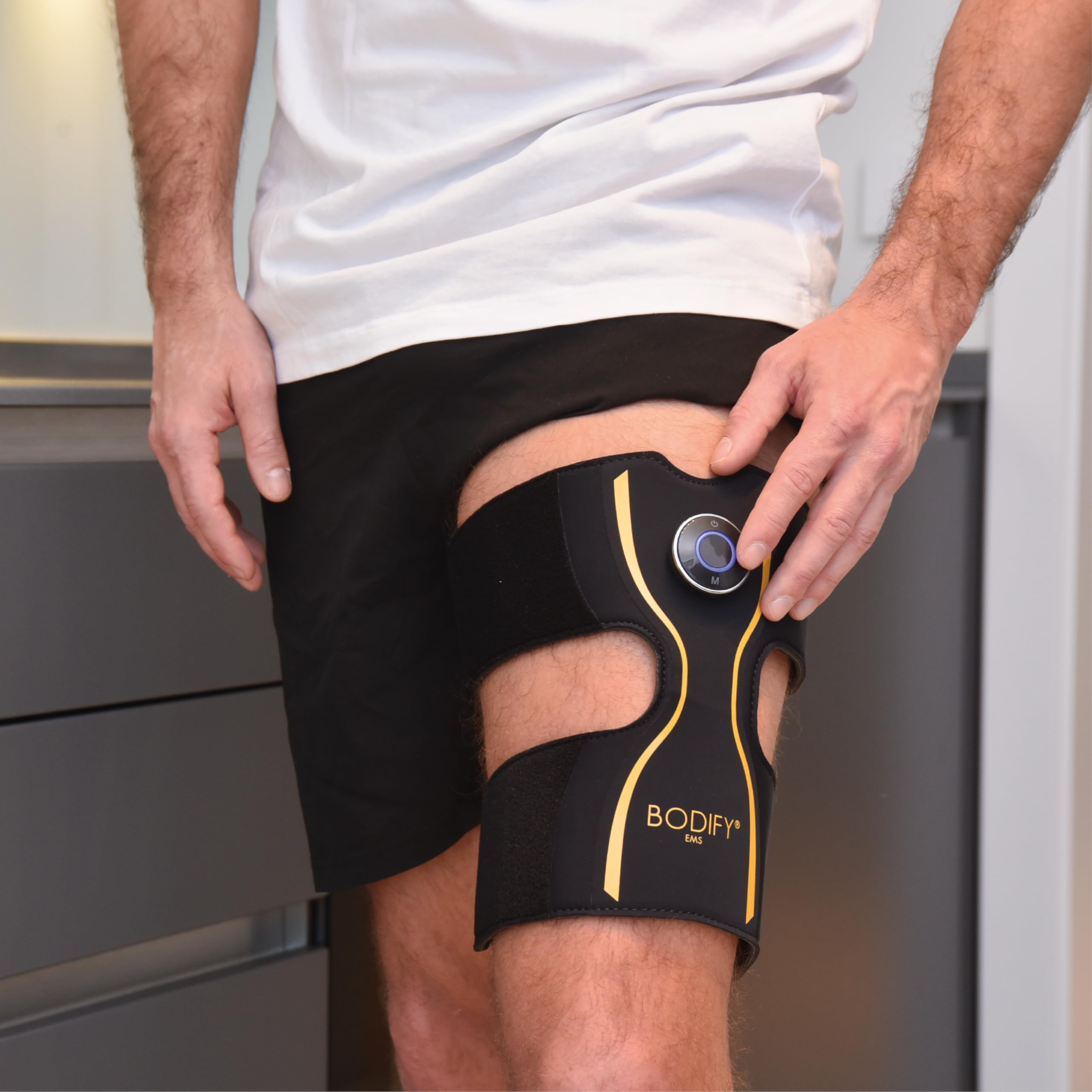 Bodify® EMS Leg Trainer Pro – Activation ciblée des Muscles des Jambes ! – Activation Musculaire – Entraînement EMS – Entraînement des Muscles des Jambes – pour Hommes et Femmes L'ORIGINAL