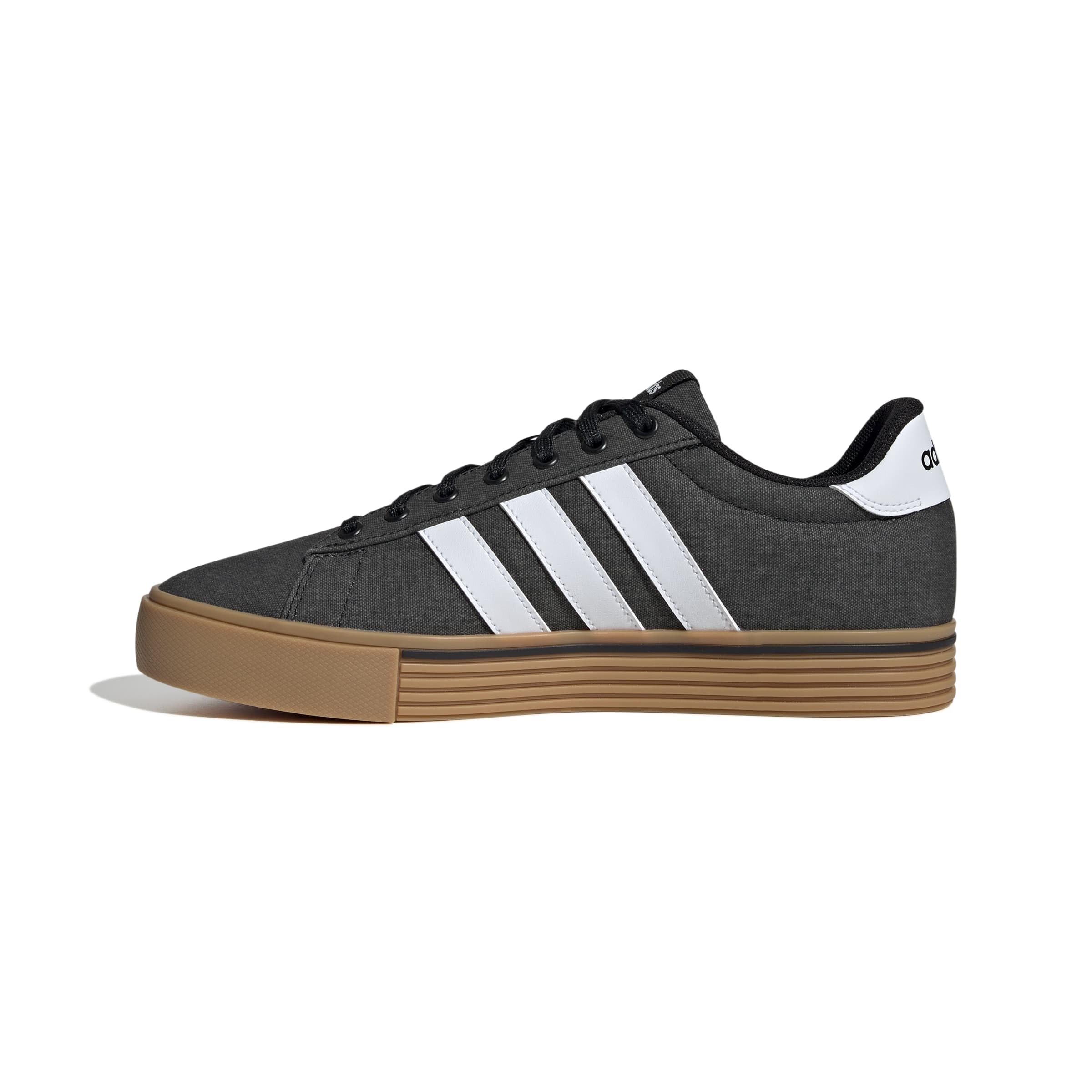 adidasMen's Daily 4.0