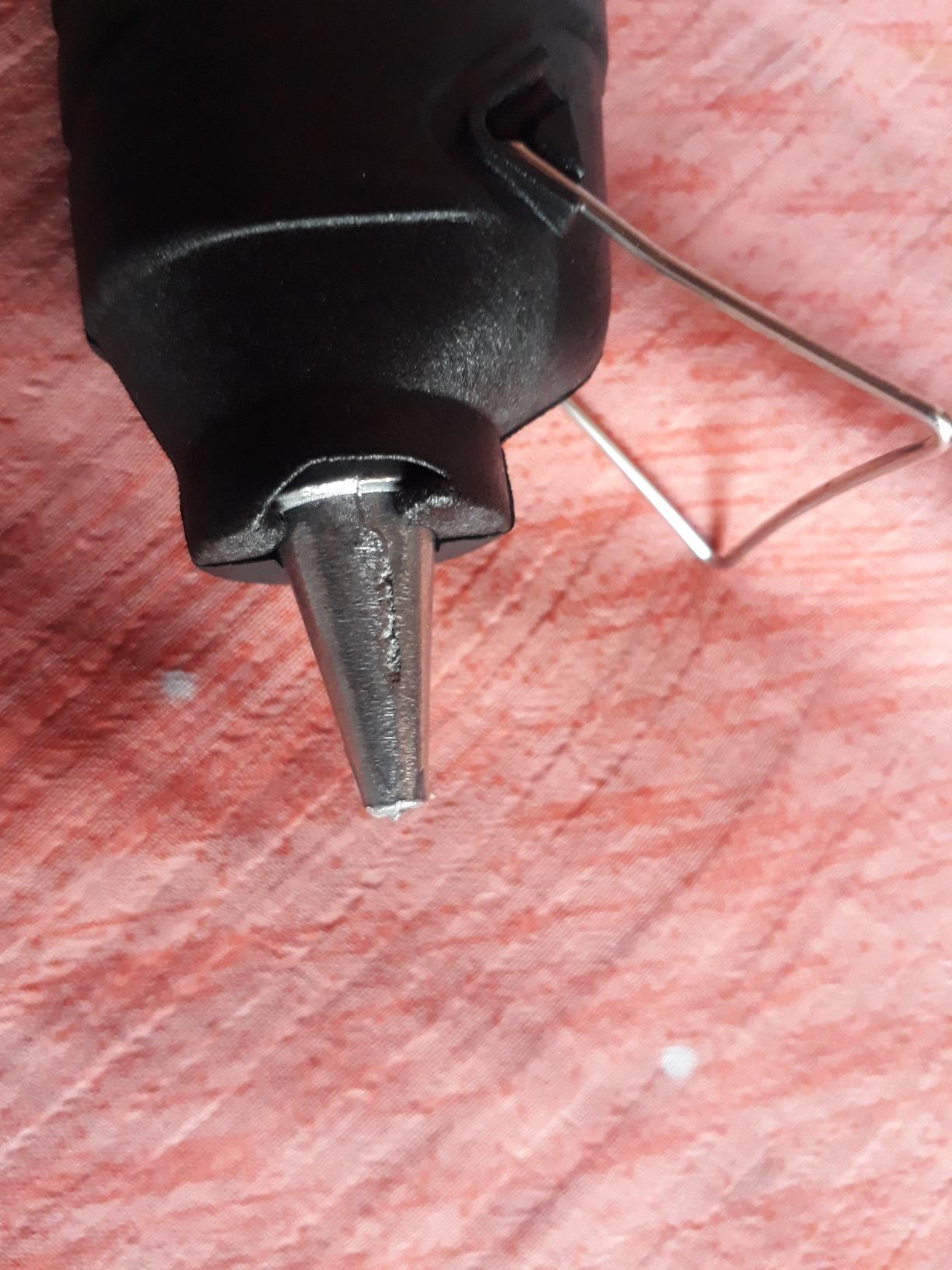 FADMAN Black 40 WATT HOT MELT Glue Gun with 2 Adhesive HOT Glue Sticks