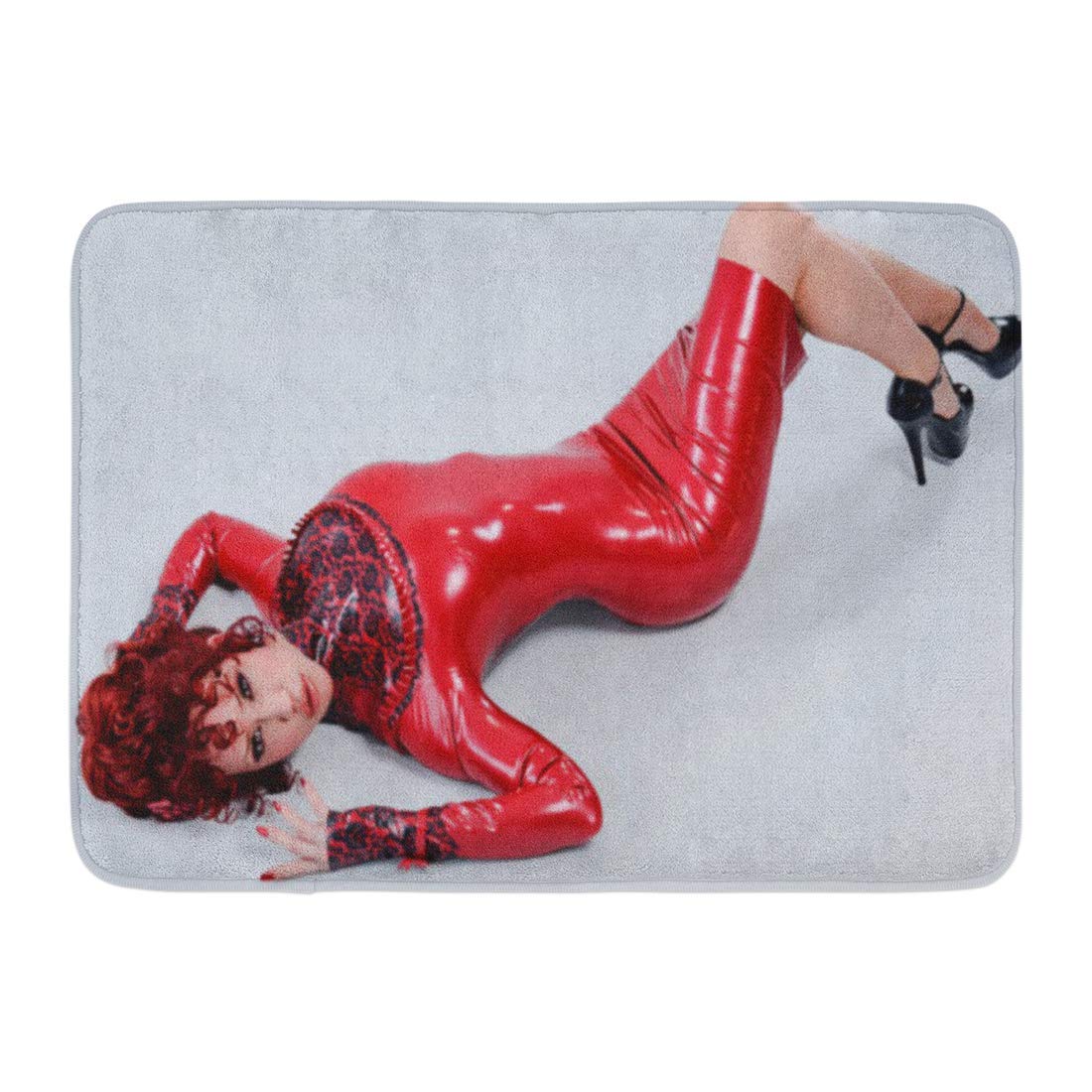 YnimioHOB Bianca Beauchamp Bath Mat Red Latex Dress : Amazon.de: Home &  Kitchen