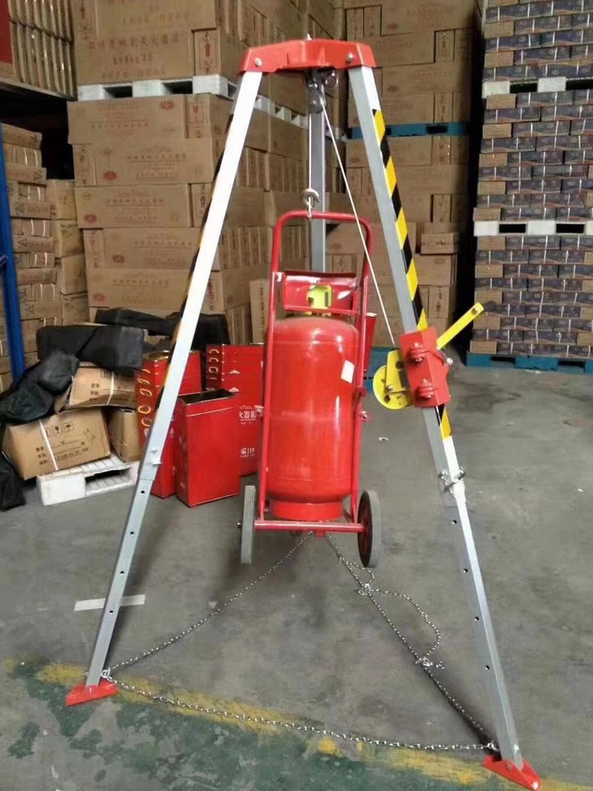 WXPGFEQ Heavy Duty Adjustable Tripod Hoist for Confined Spaces Rescue & Lifting - 2600LBS Aluminum Winch Kit for Deep Wells Manholes Cellars & Sewers with Fall Arrest System
