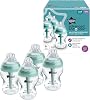 Tommee Tippee Biberones Avanzados Anticólicos para Bebés, Recién Nacido 0m+, 9oz | Paquete de 4, Tetina de Flujo Lento Similar al Pecho, Diseño Único Mantiene el Aire Lejos de la Leche, Transparente, Libre de BPA 1