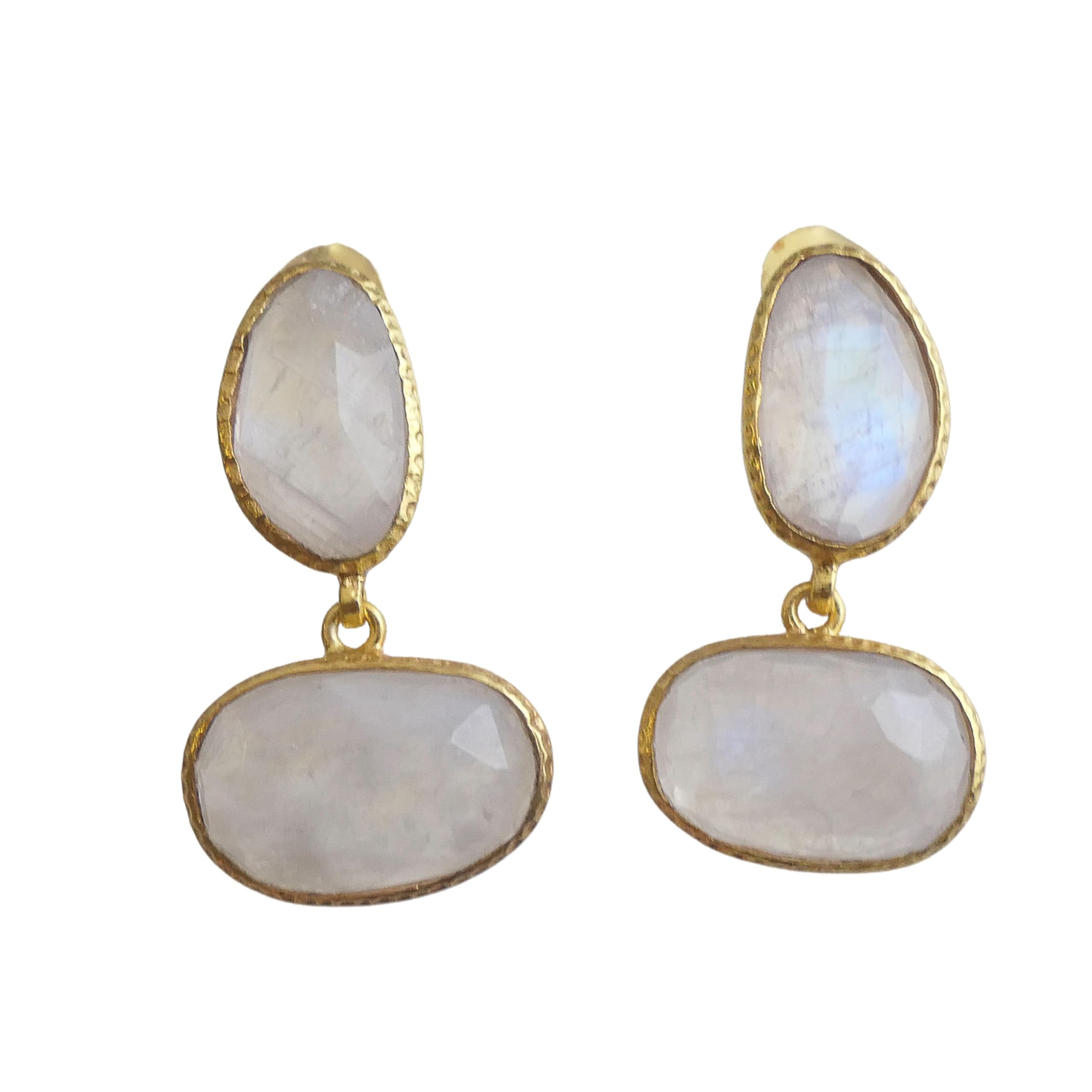 Pendientes colgantes de plata de ley bañada en oro con piedra lunar (piedra preciosa natural)