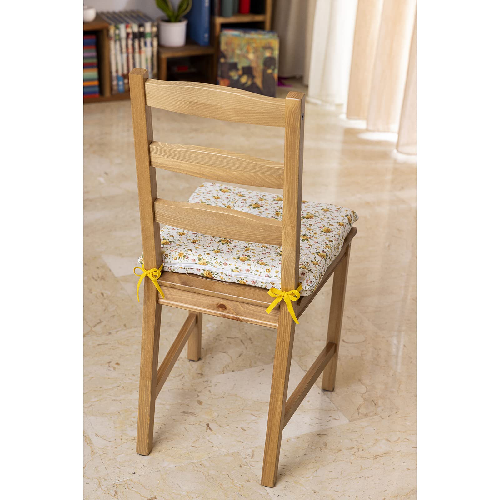 PARAMAISON Cuscini Sedia Provenzale 4 Punti, Fissaggio con Laccetti, Set da 6 pezzi, Imbottito, Non Sfoderabile, Fantasia Rossa, 40x40x3,5 cm
